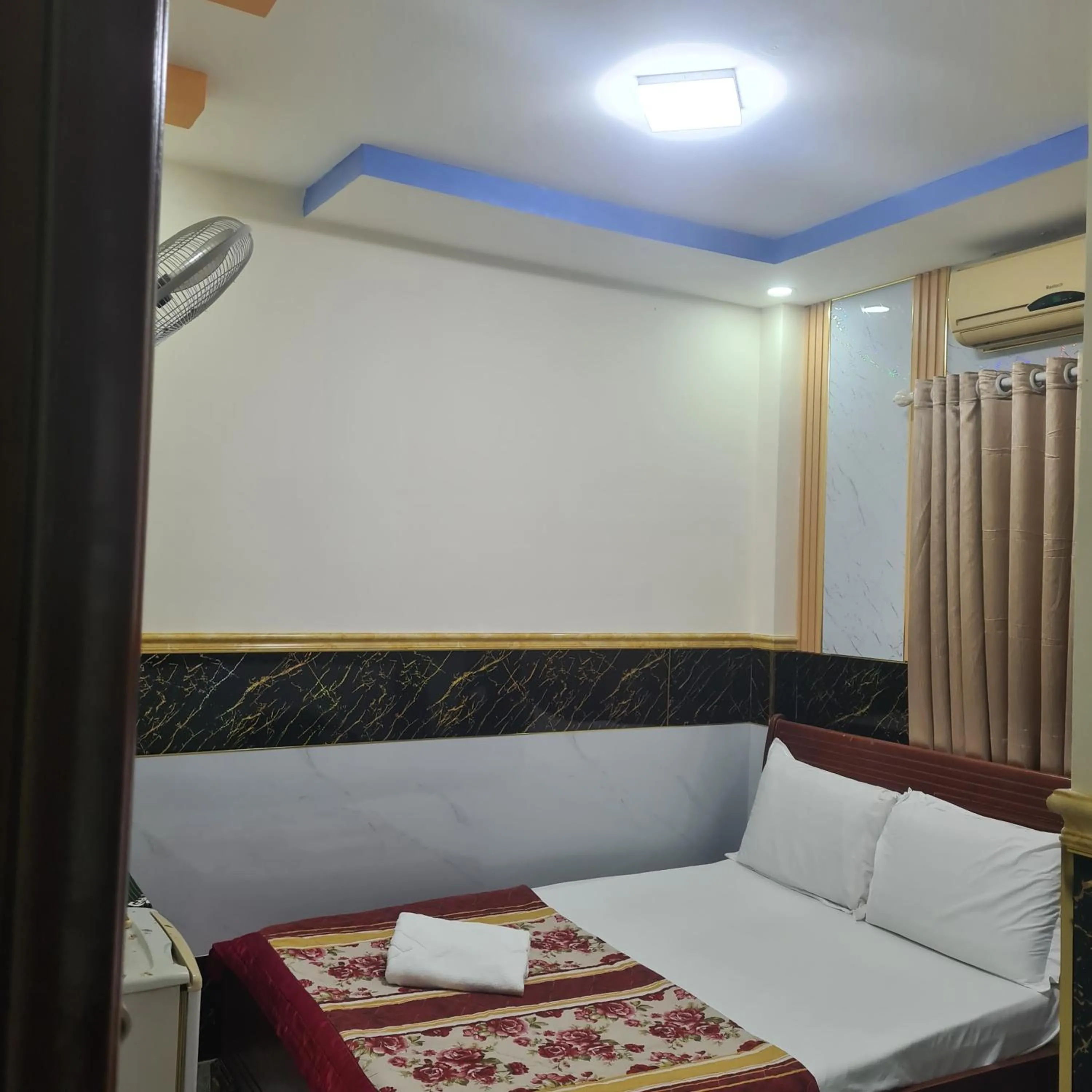 Bed in HONG CUC Hotel