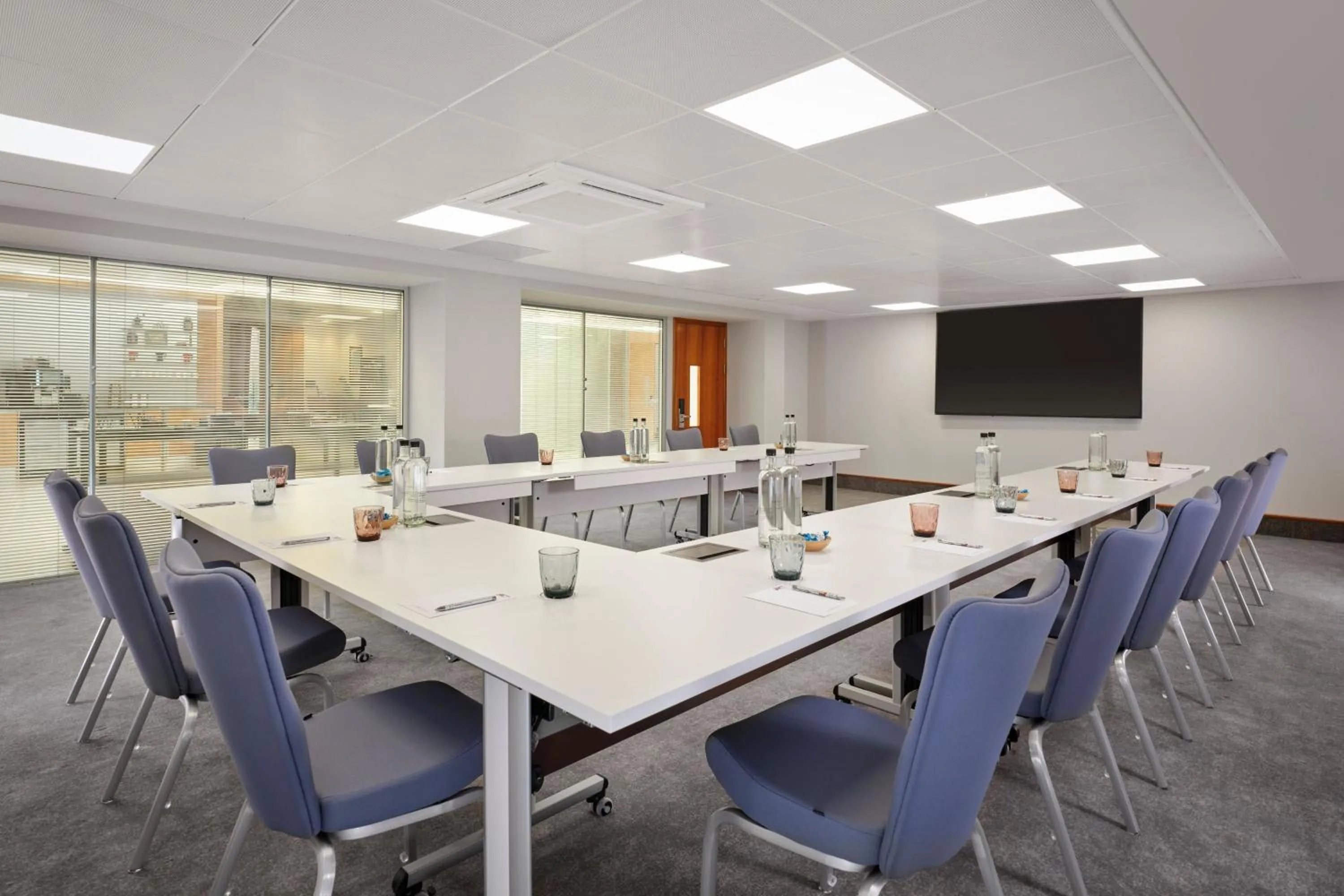 Meeting/conference room in Sheraton Heathrow Hotel