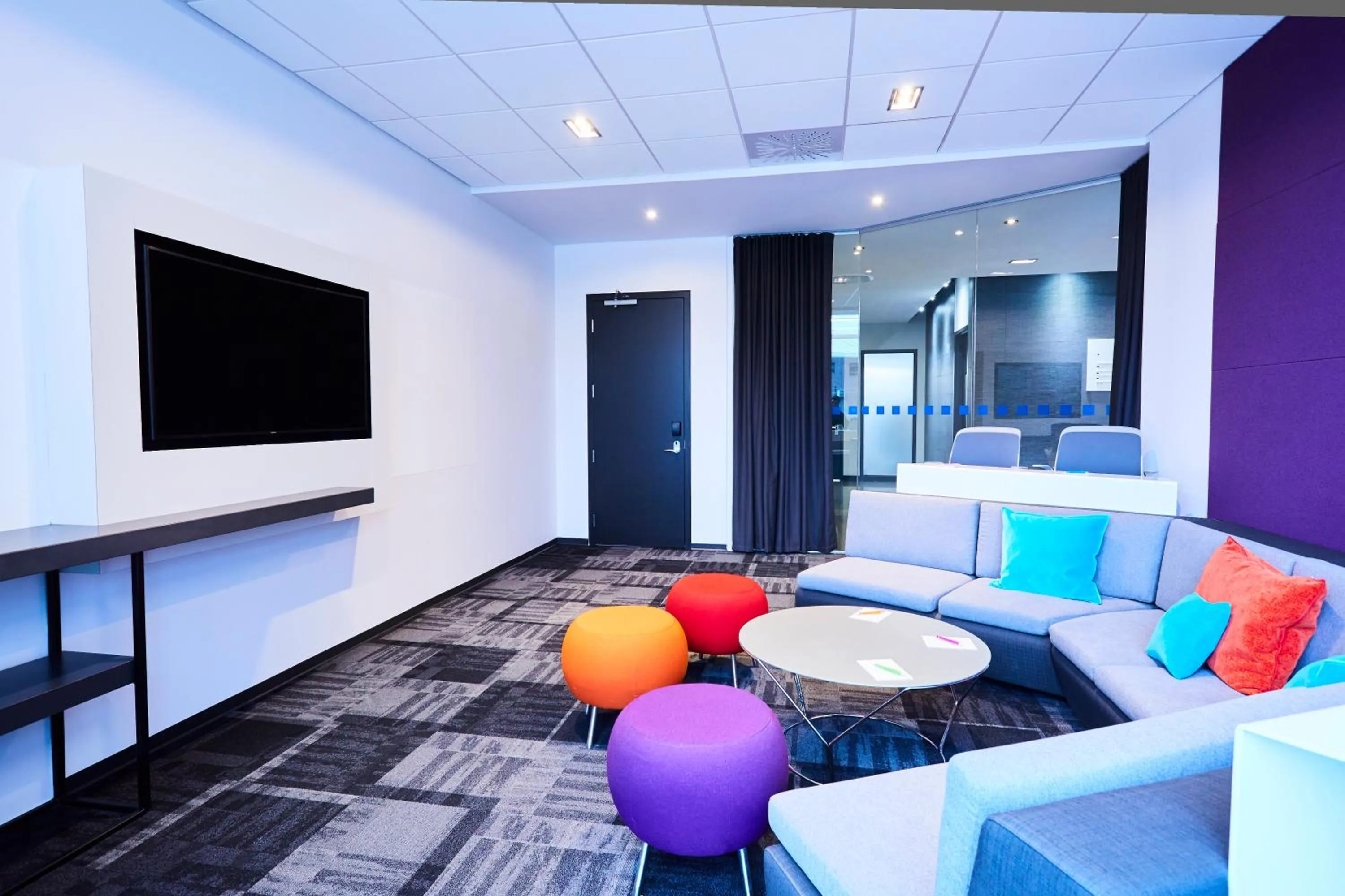 TV and multimedia in Alt Hotel St. John's