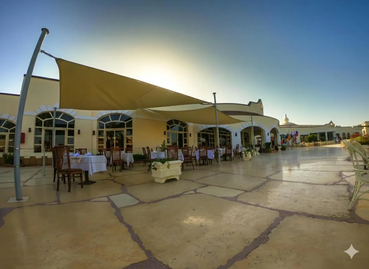 Restaurant/places to eat in Regency Plaza Aqua Park and Spa Resort