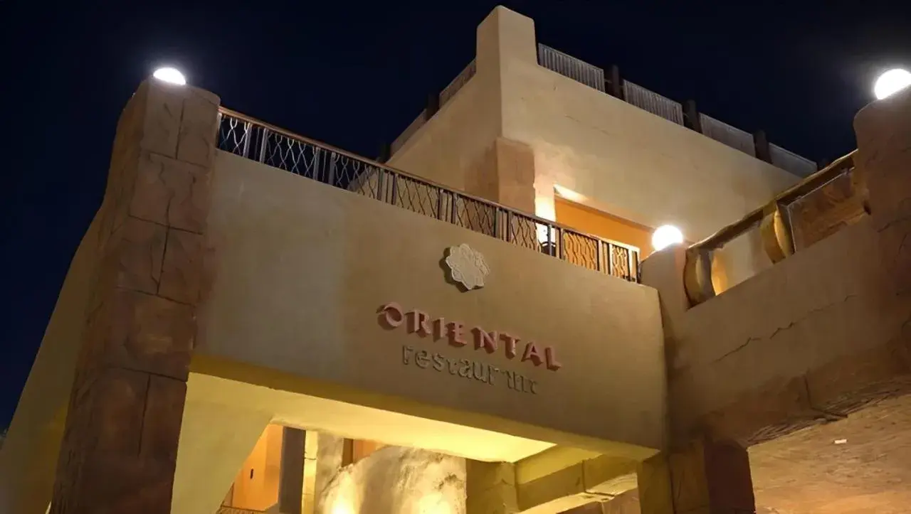 Restaurant/places to eat in Regency Plaza Aqua Park and Spa Resort Restaurant/places to eat in Regency Plaza Aqua Park and Spa Resort