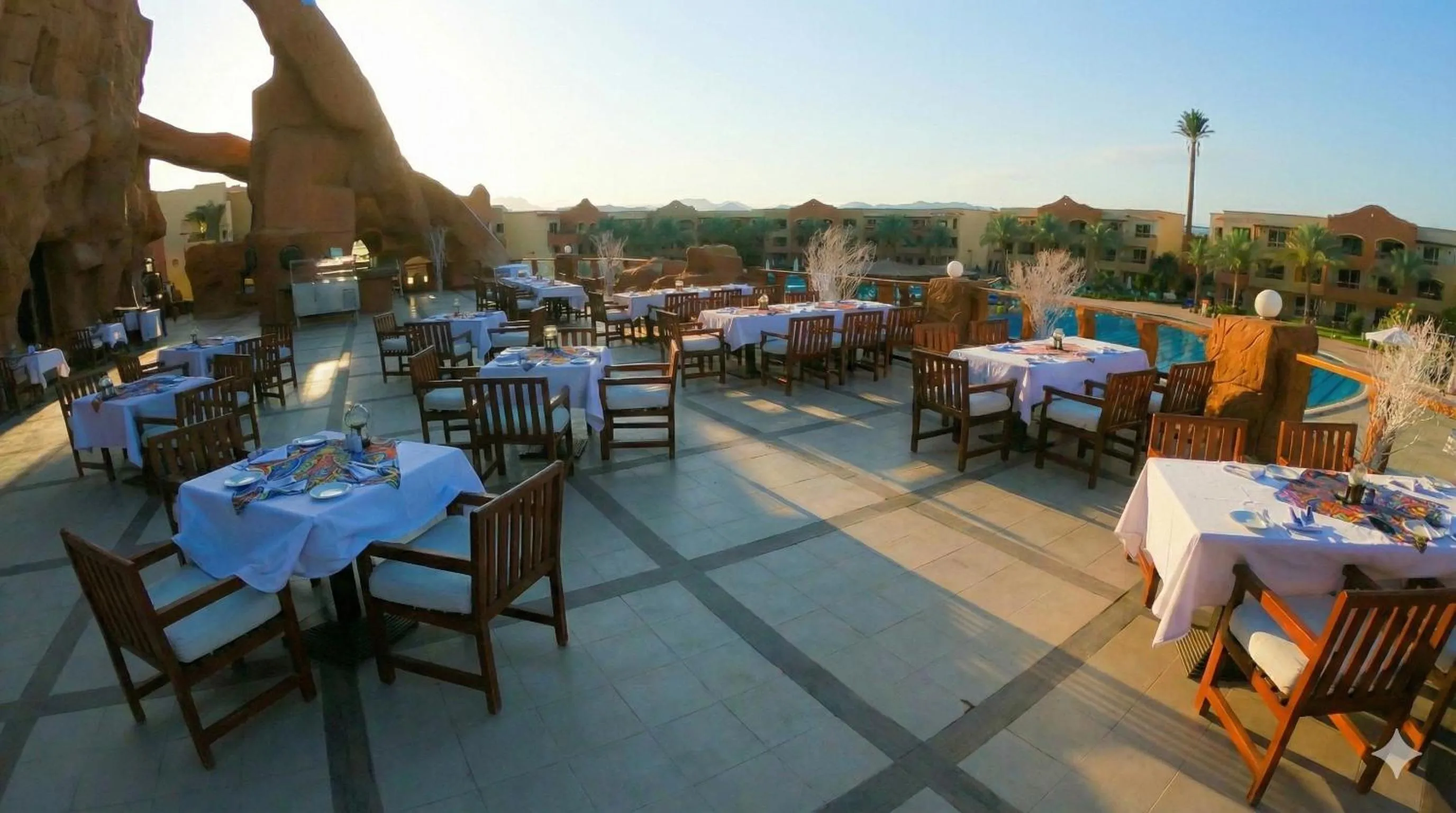 Restaurant/places to eat in Regency Plaza Aqua Park and Spa Resort