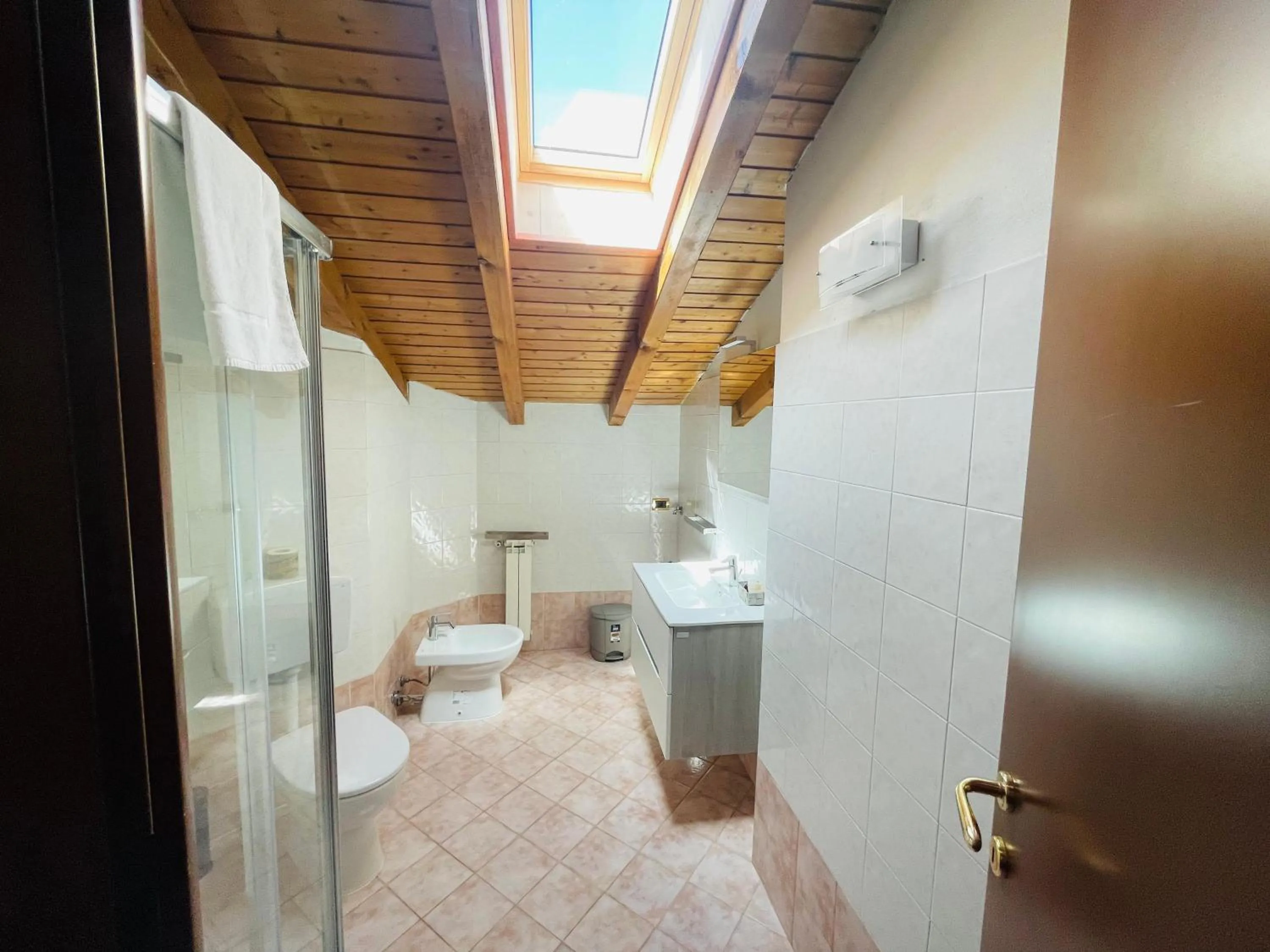 Bathroom in Hotel Grotto Bagat