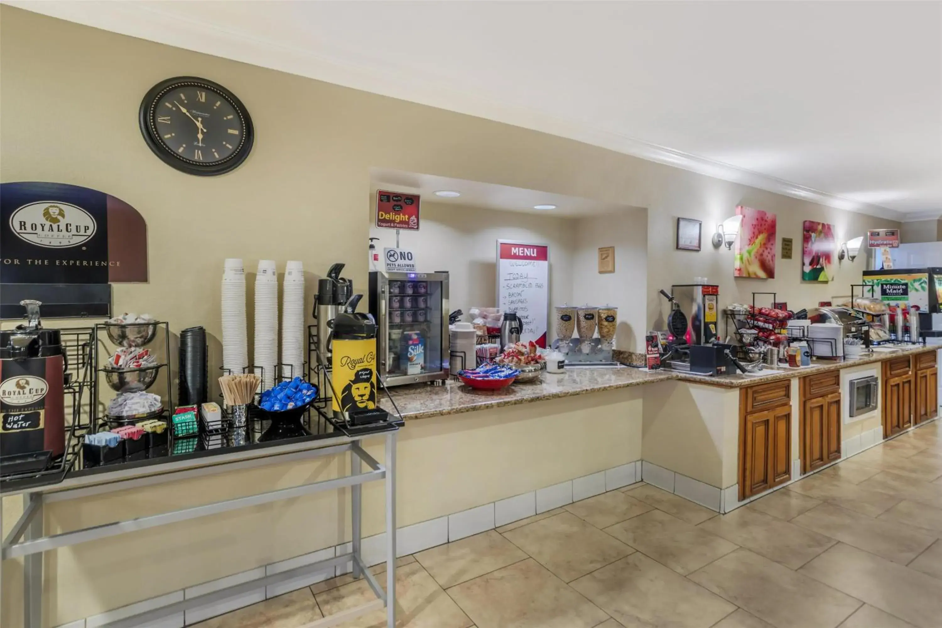 Breakfast in Best Western Plus Pleasanton Inn Breakfast in Best Western Plus Pleasanton Inn