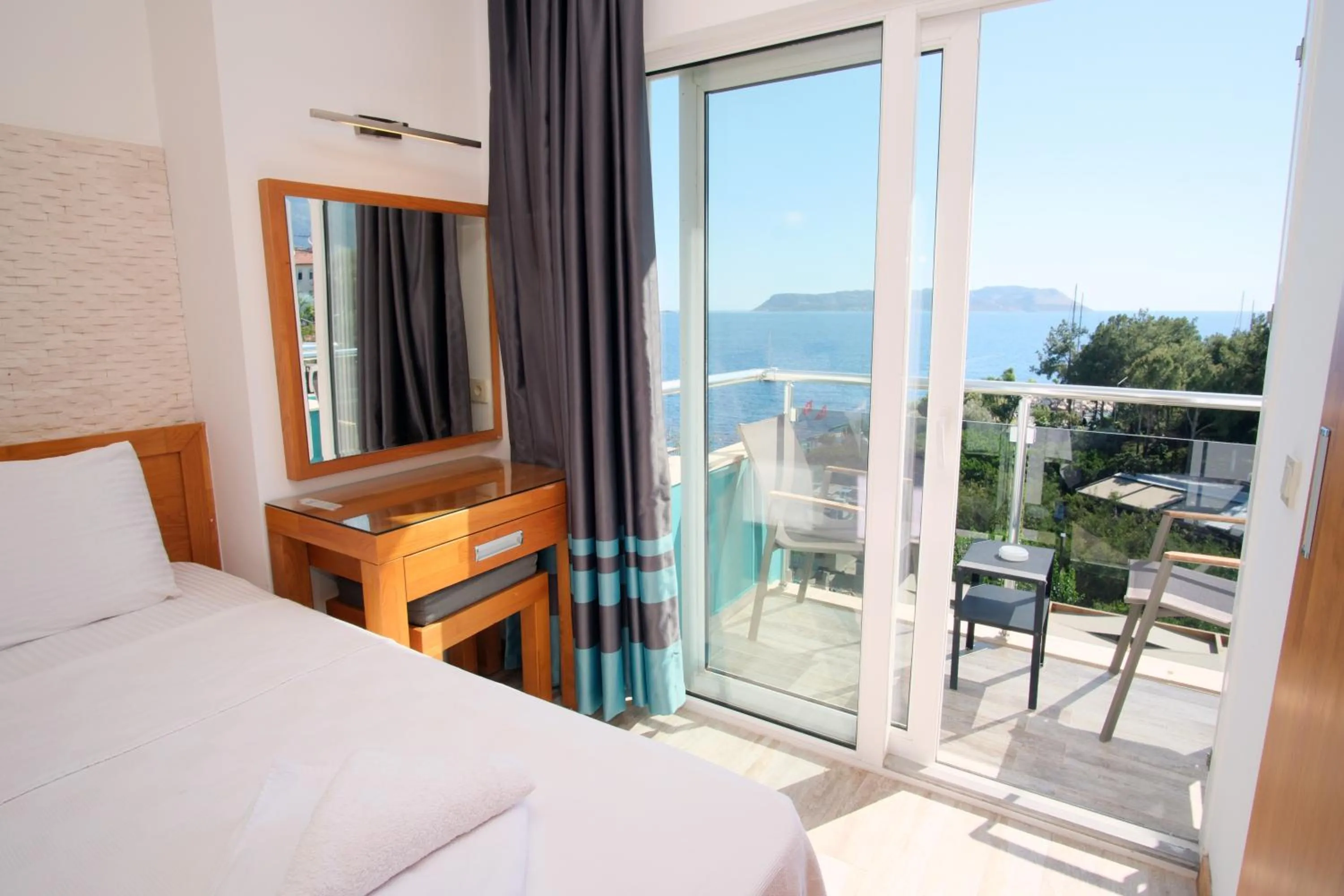 Nur Hotel