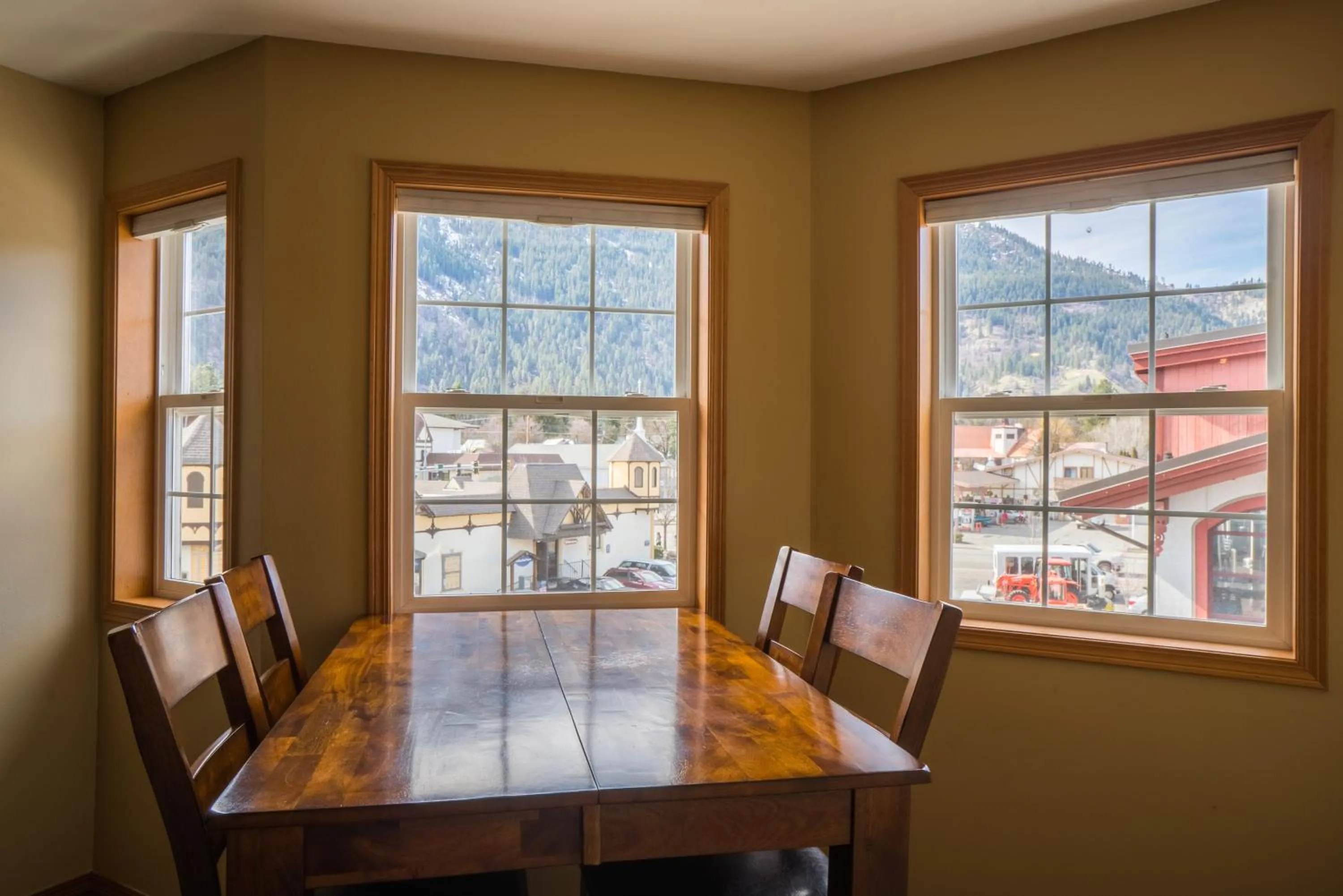 Dining area in Obertal Inn