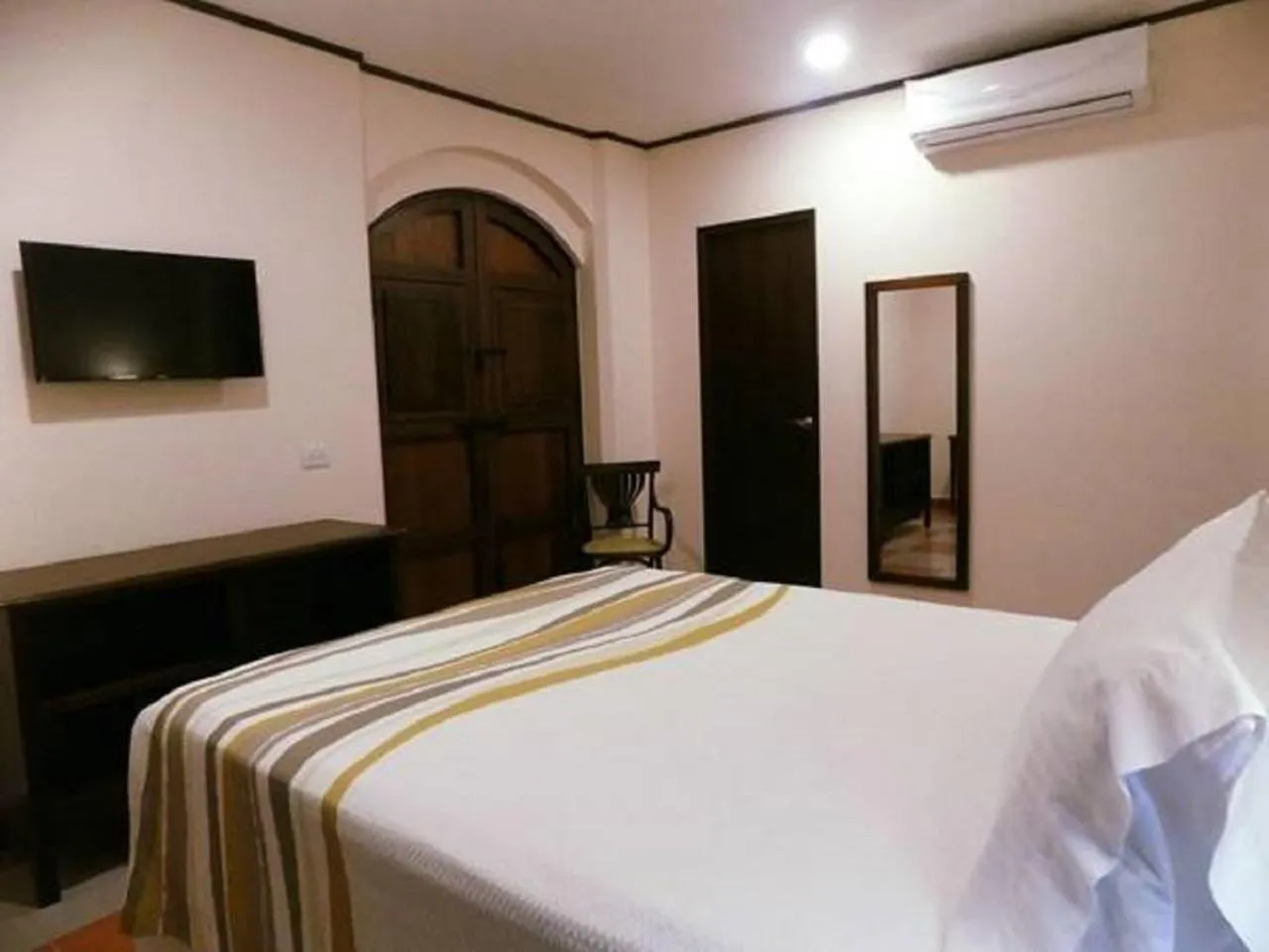 Photo of the whole room, Bed in Hotel La Recolección
