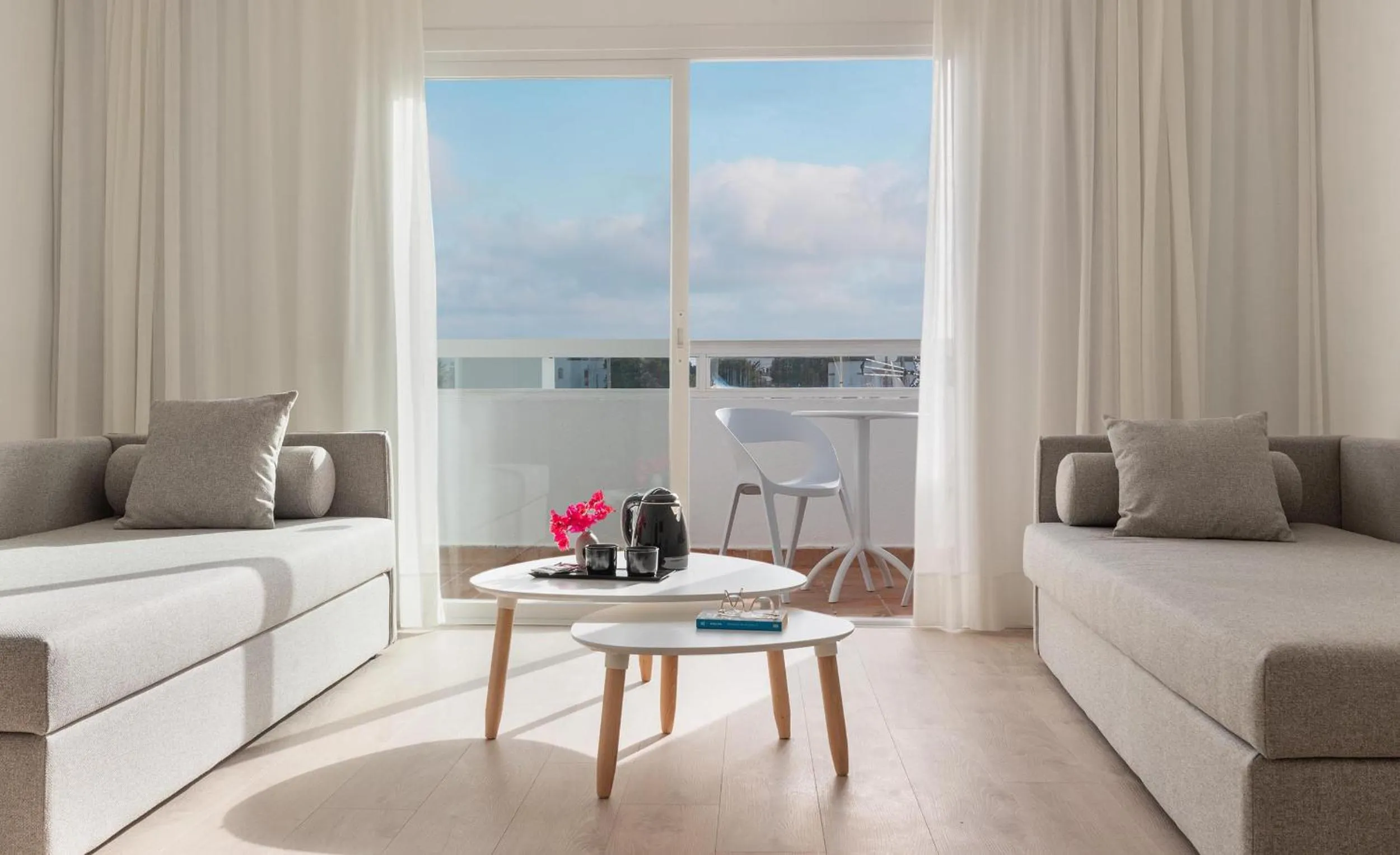 Living room in Hotel Palia Puerto del Sol 3 Sup