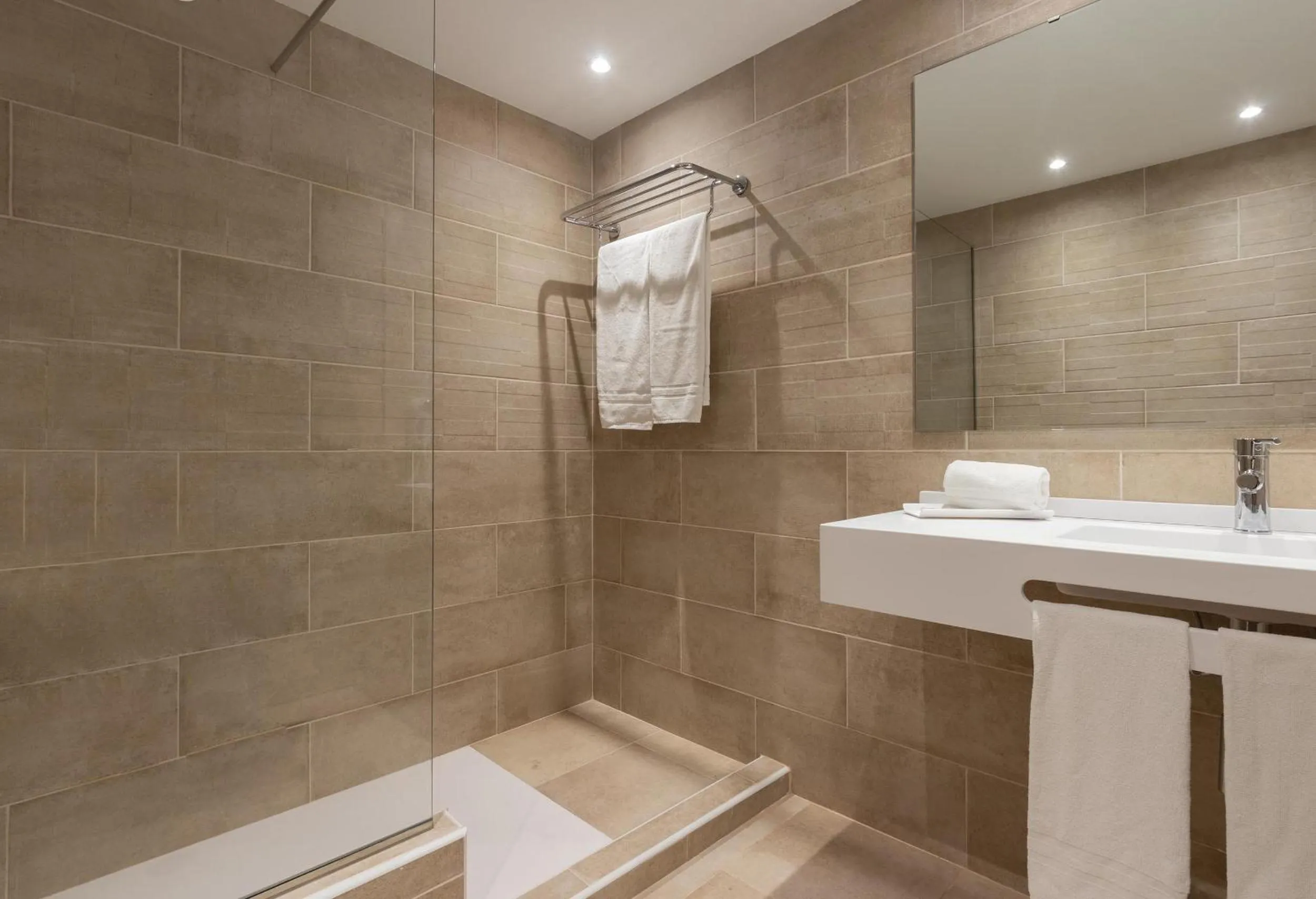 Shower in Hotel Palia Puerto del Sol 3 Sup