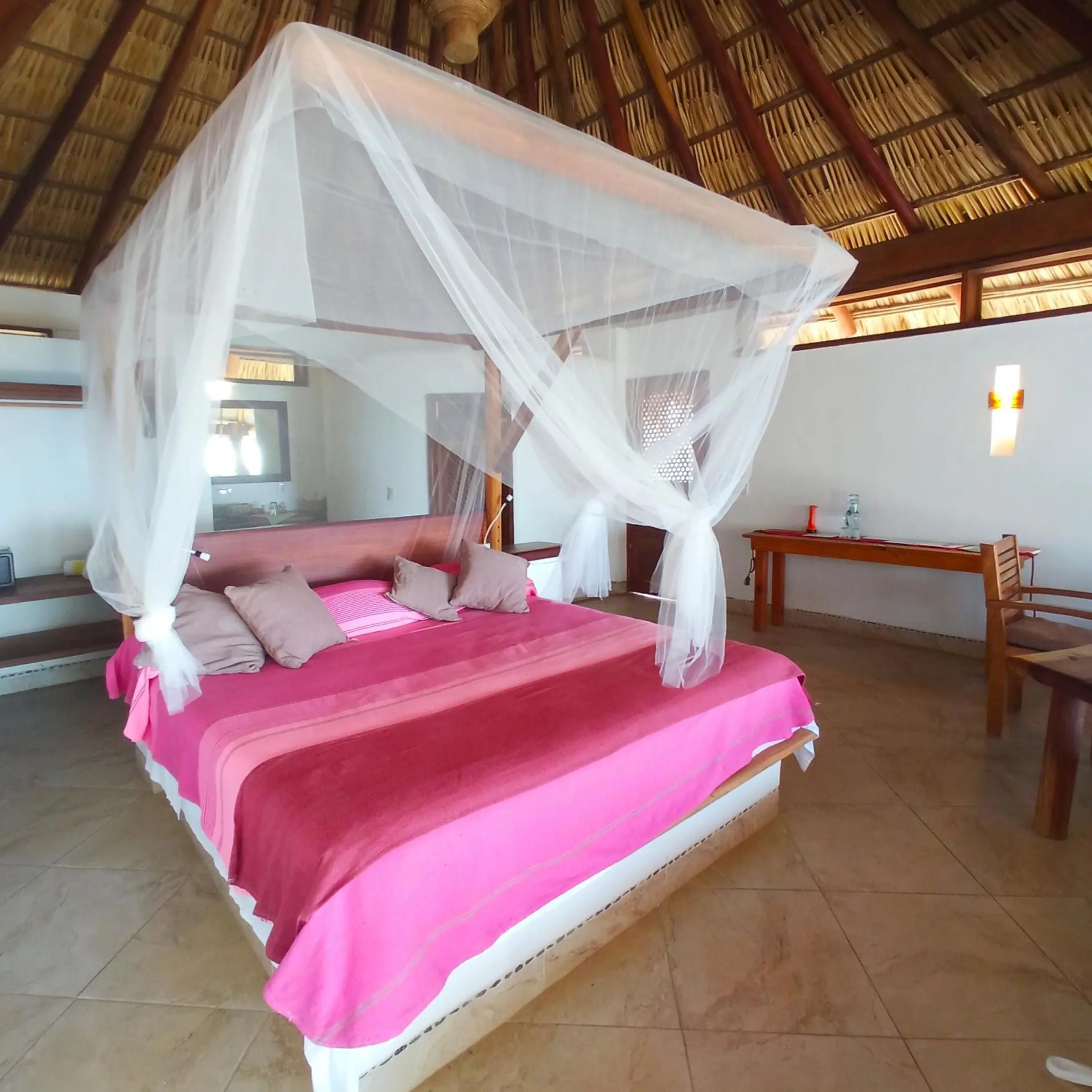 Bedroom, Bed in Zazil Retreat