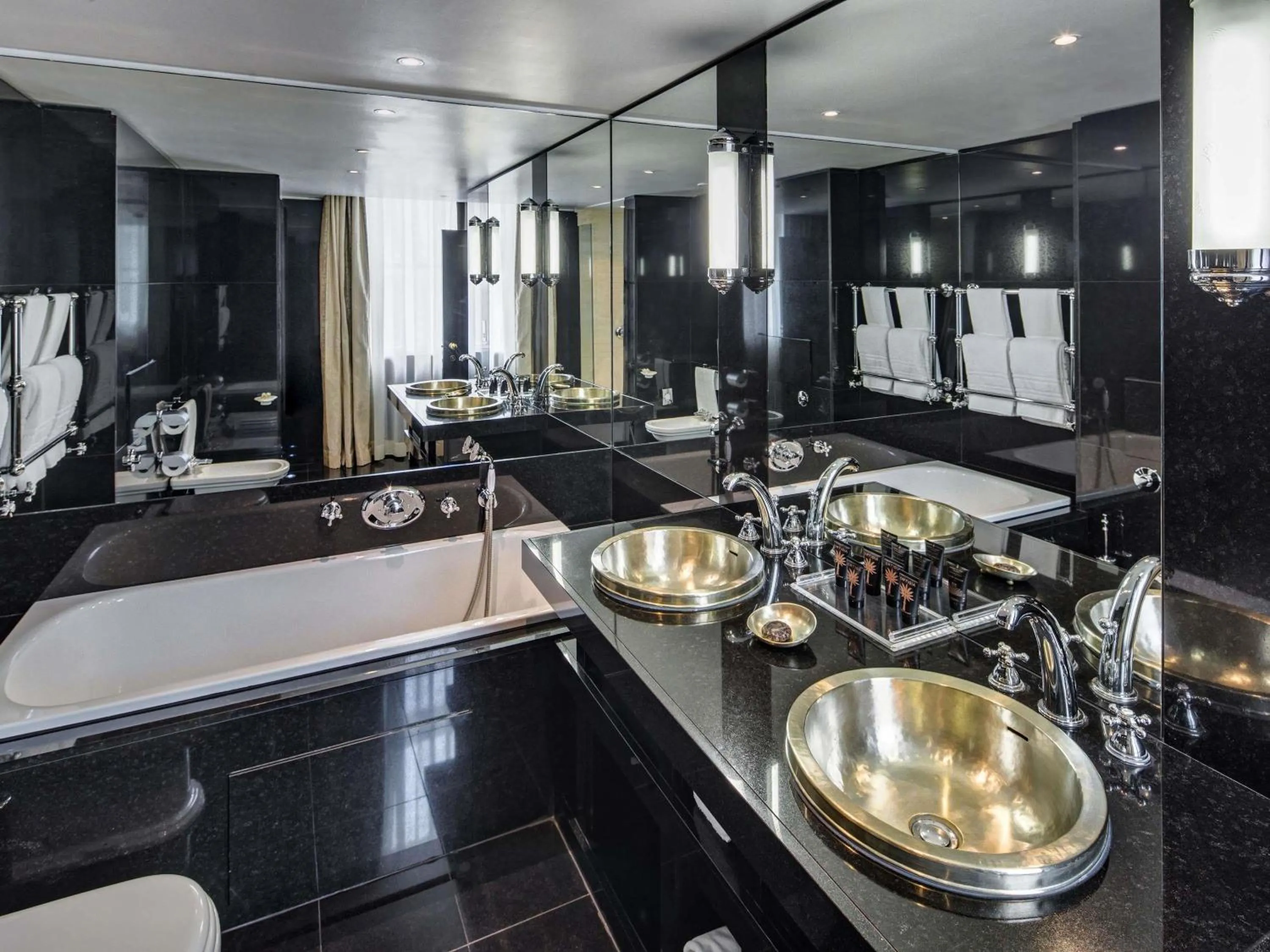 Bedroom in 60 Hyde Park Gate Hotel