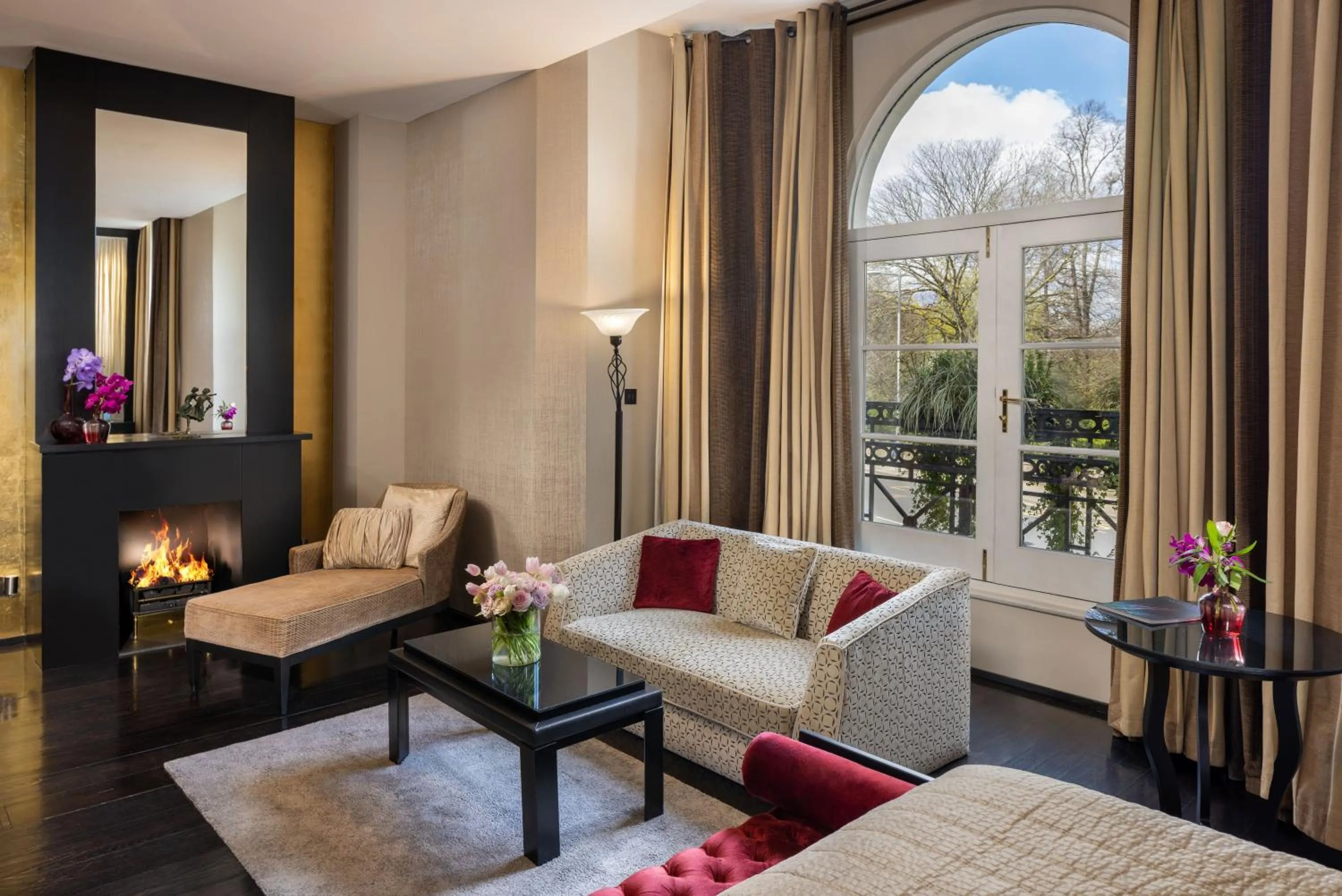 Living room in 60 Hyde Park Gate Hotel