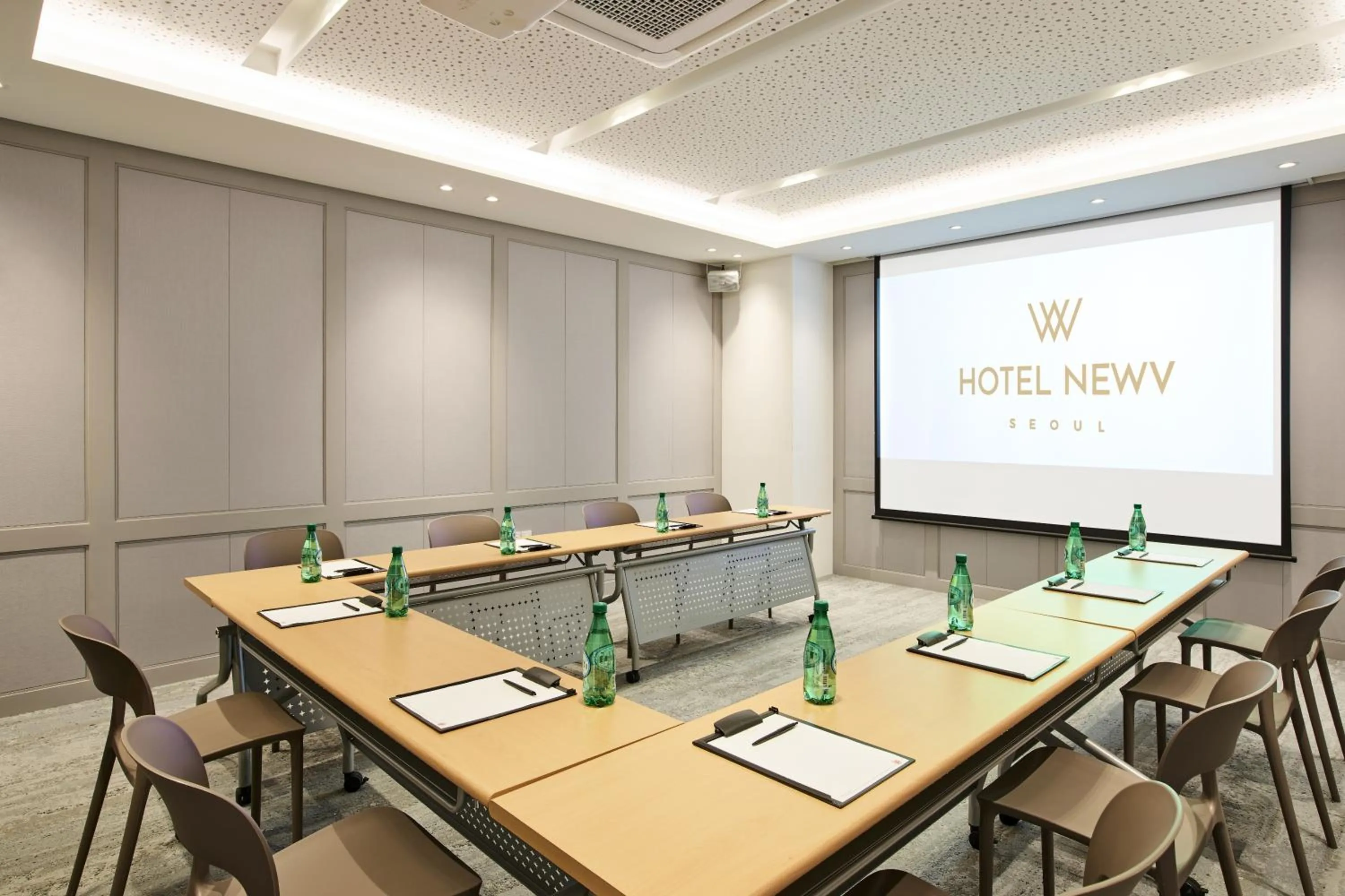 Meeting/conference room in Hotel NewV