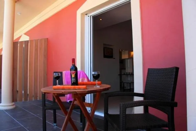 Patio in Corfu Pearl