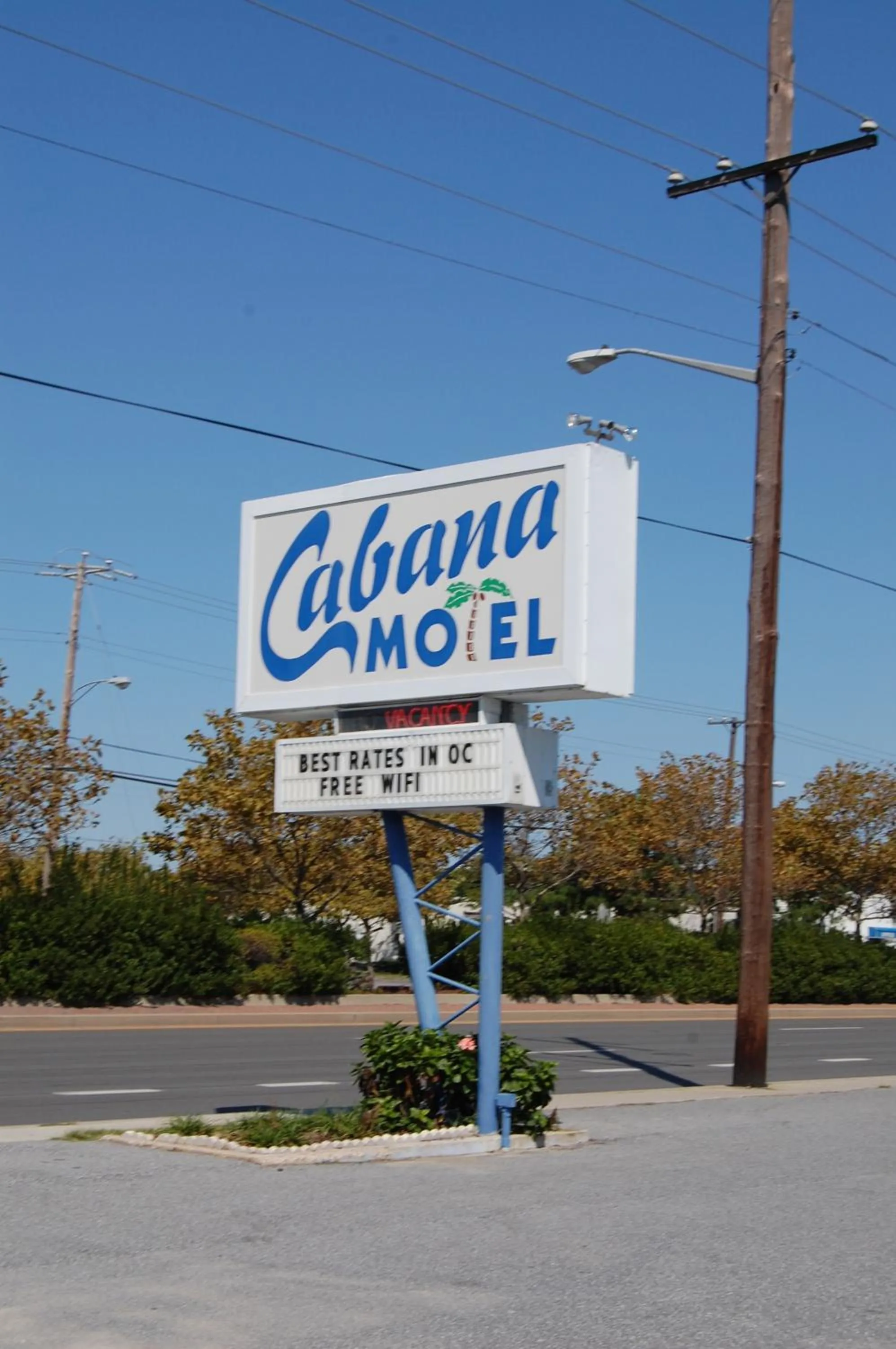Facade/entrance in Cabana Motel
