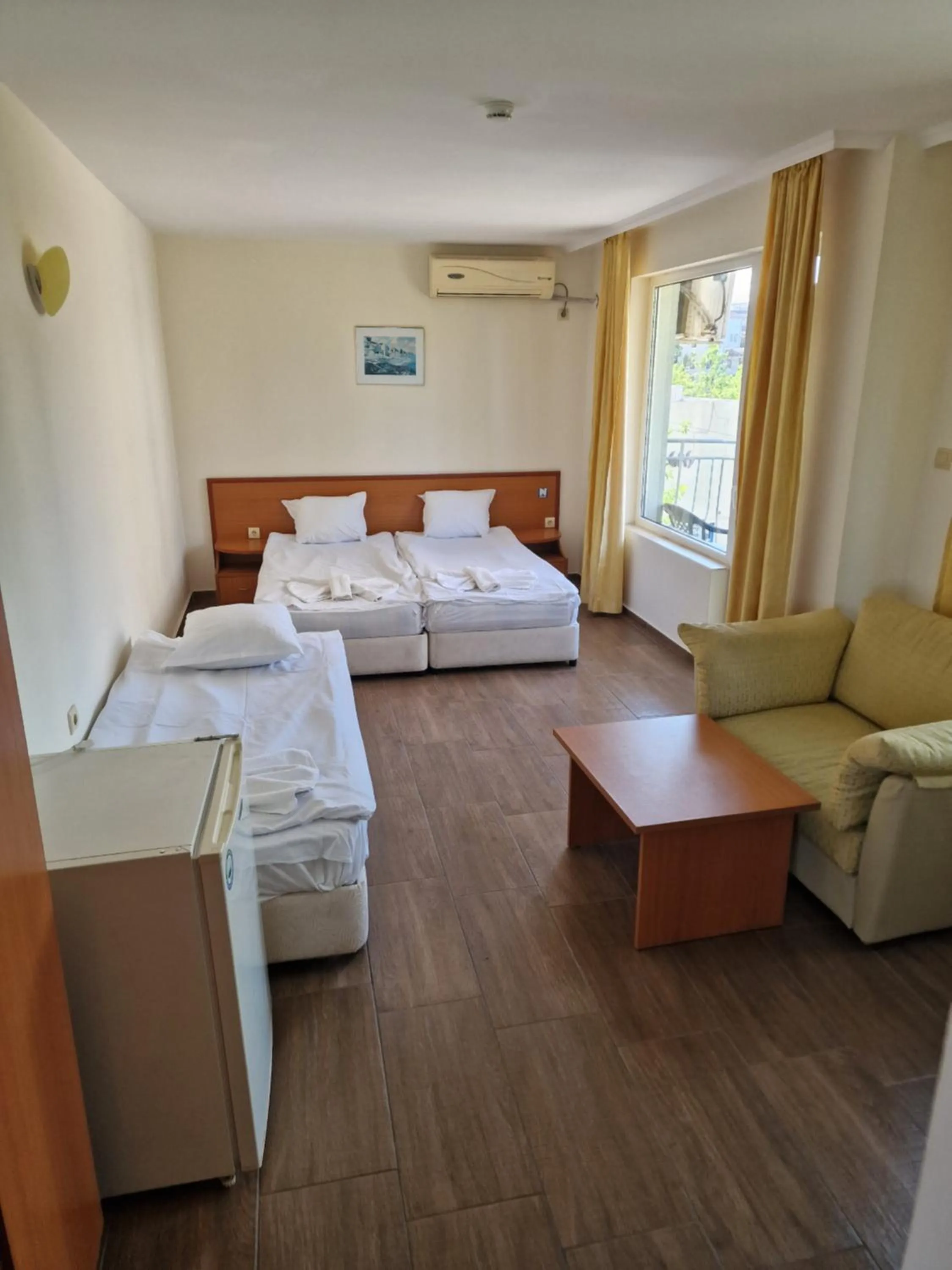 Bed in Family Hotel Romantik