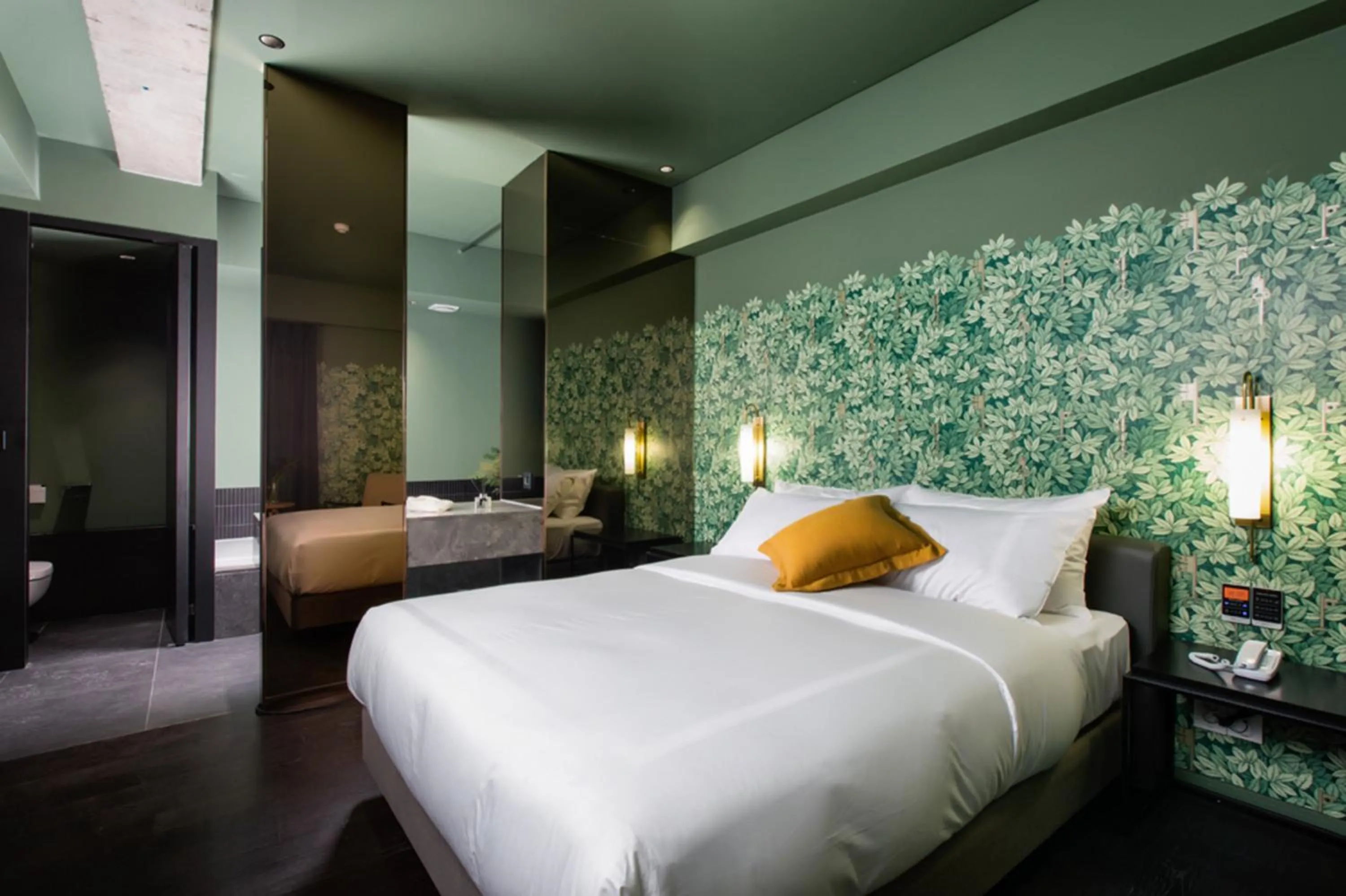 Bed in BROWN DOT Hotel Dadaepo Beach ㅡ 구 Oia Hotel