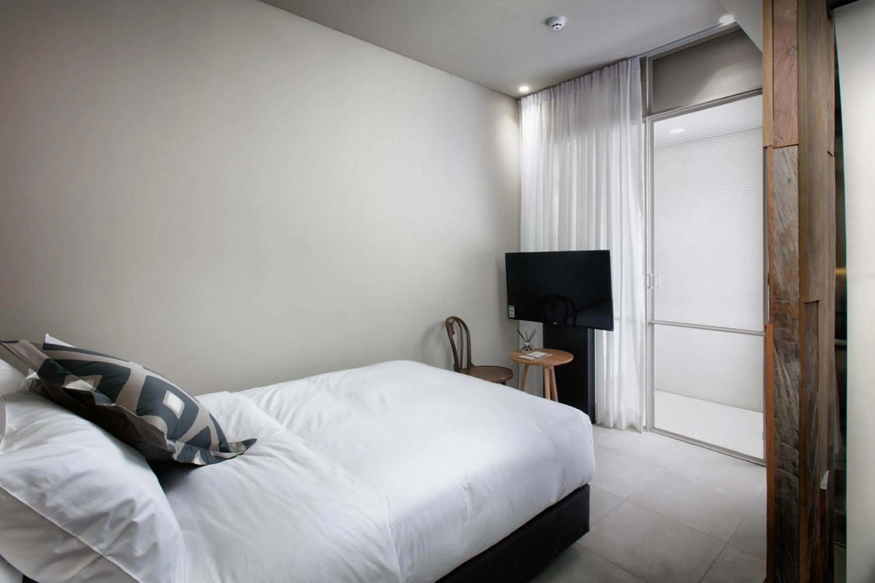 Bed in BROWN DOT Hotel Dadaepo Beach ㅡ 구 Oia Hotel