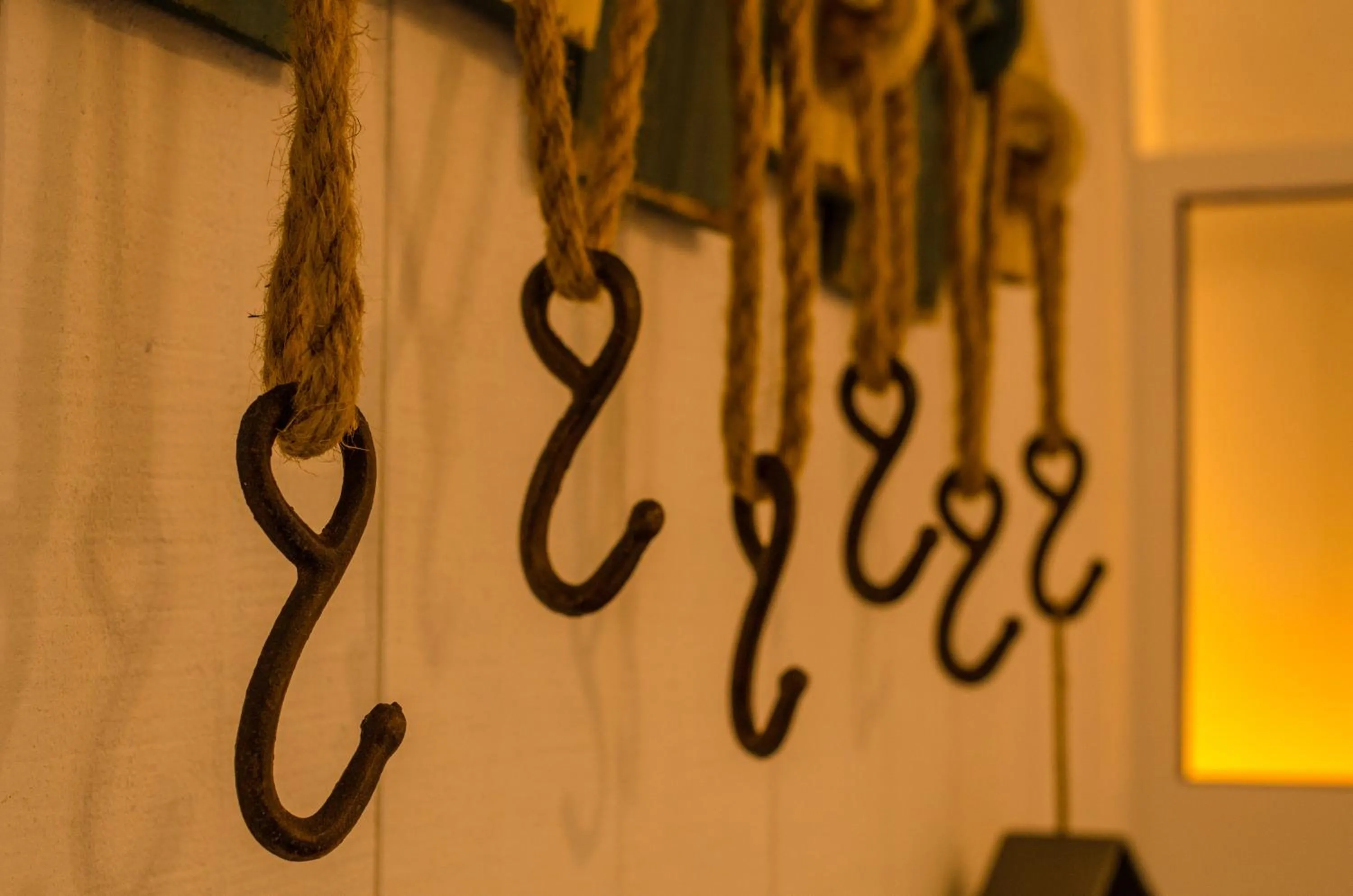 Decorative detail in Summer Bay Inn