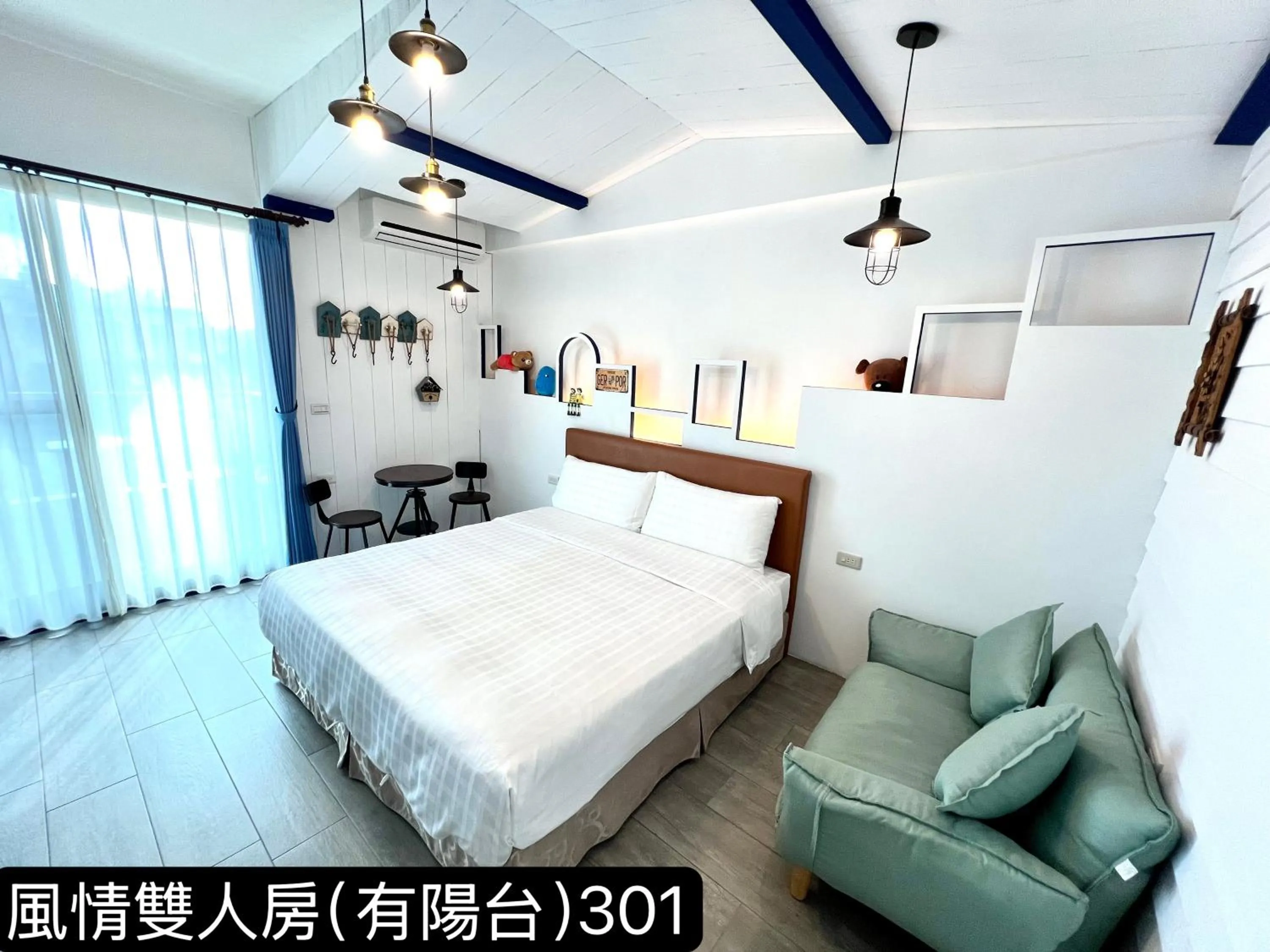 Photo of the whole room, Bed in Summer Bay Inn