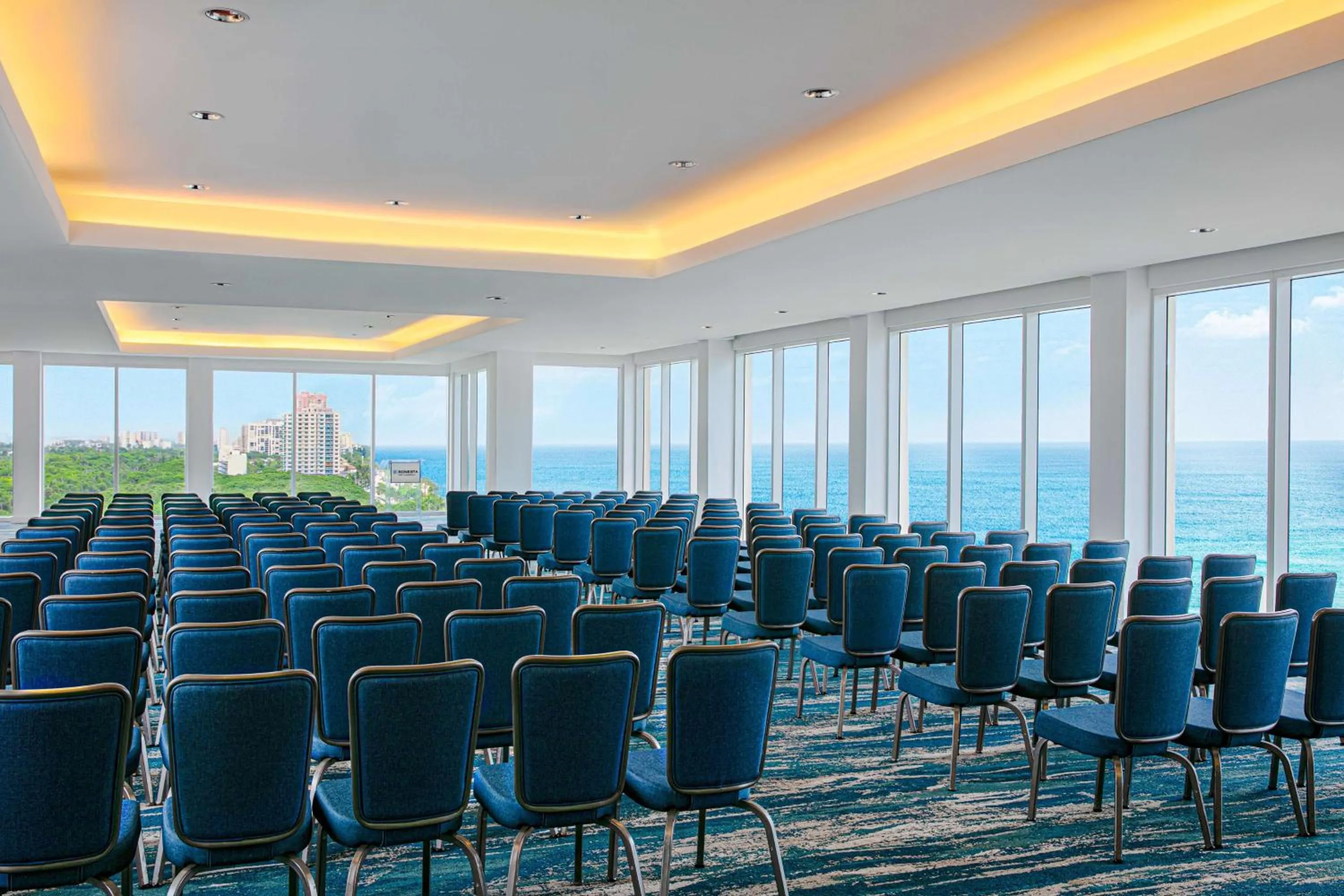 Meeting/conference room in Sonesta Fort Lauderdale Beach