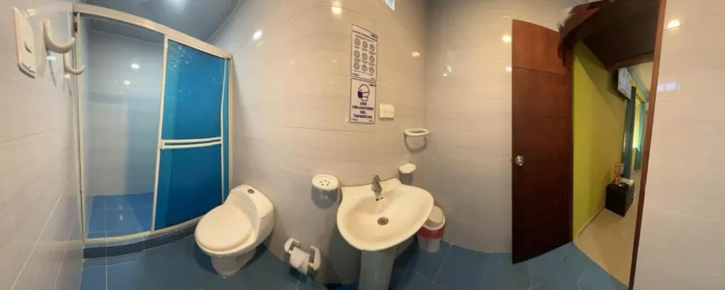 Bathroom in Posada Faych House