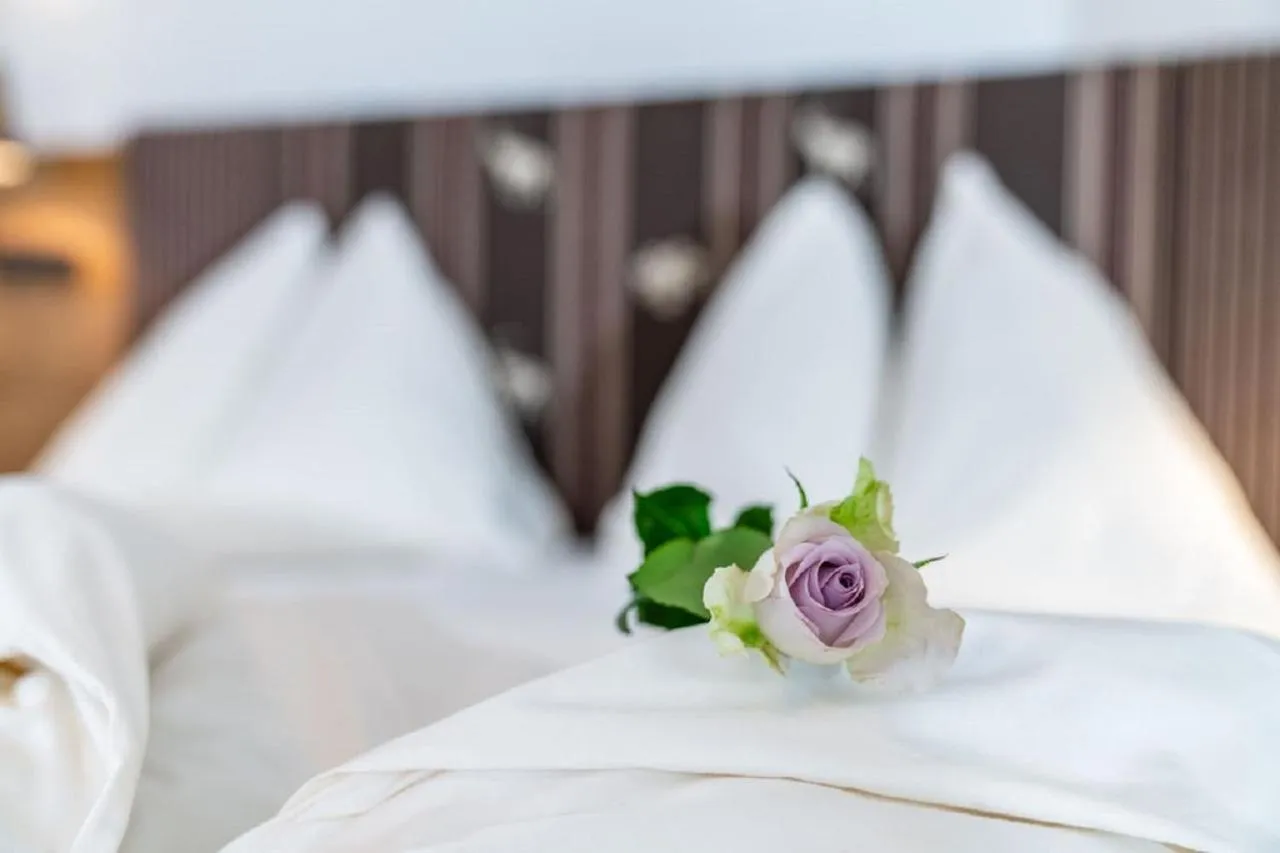 Bed in Aktivhotel Pehab