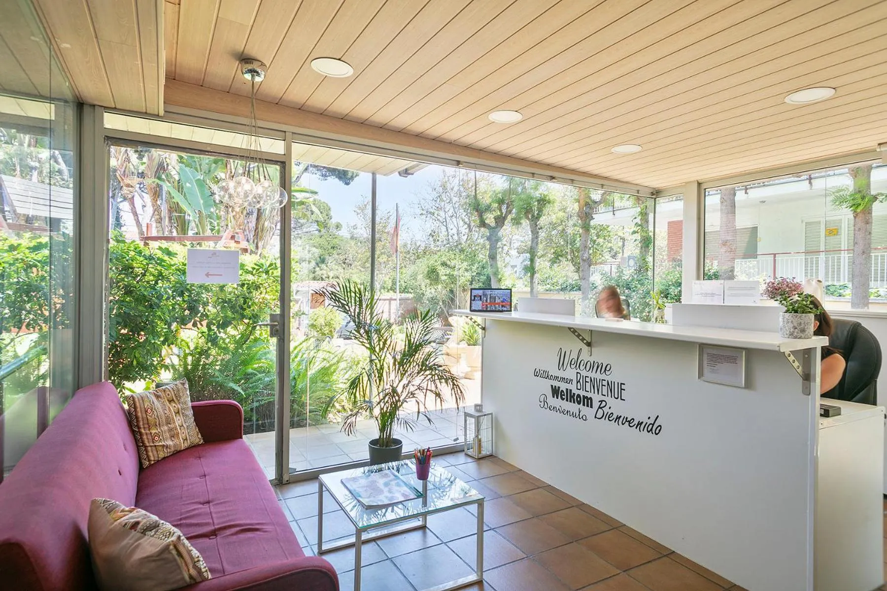 Lobby or reception in Apartamentos Velor