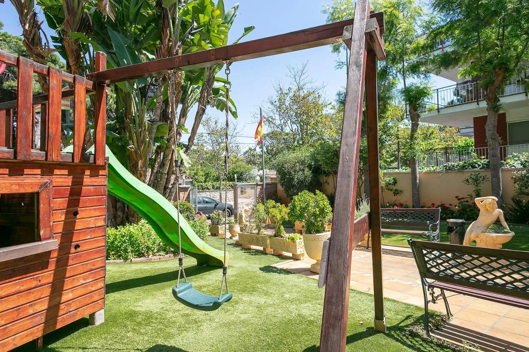 Children play ground in Apartamentos Velor
