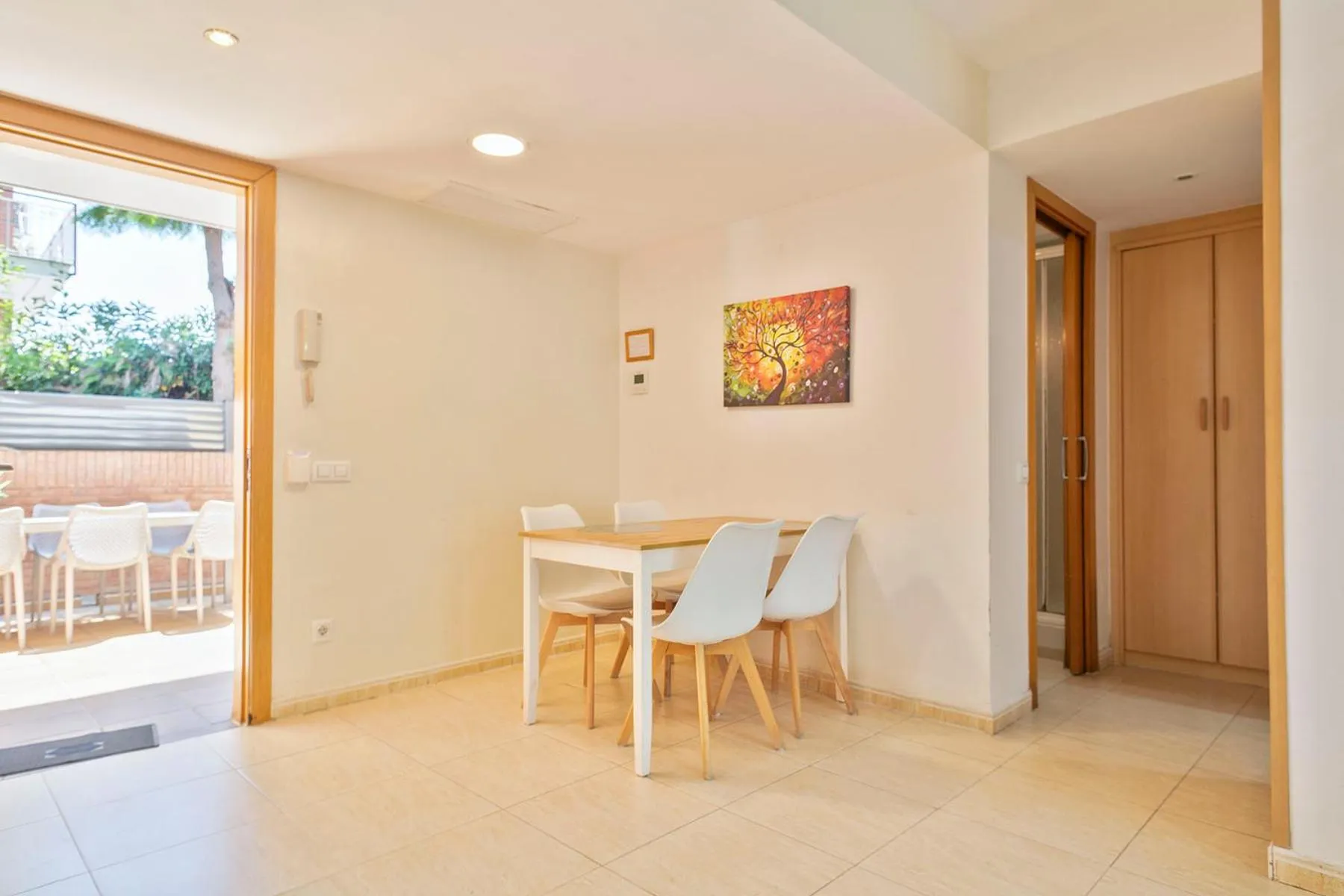 Dining area in Apartamentos Velor