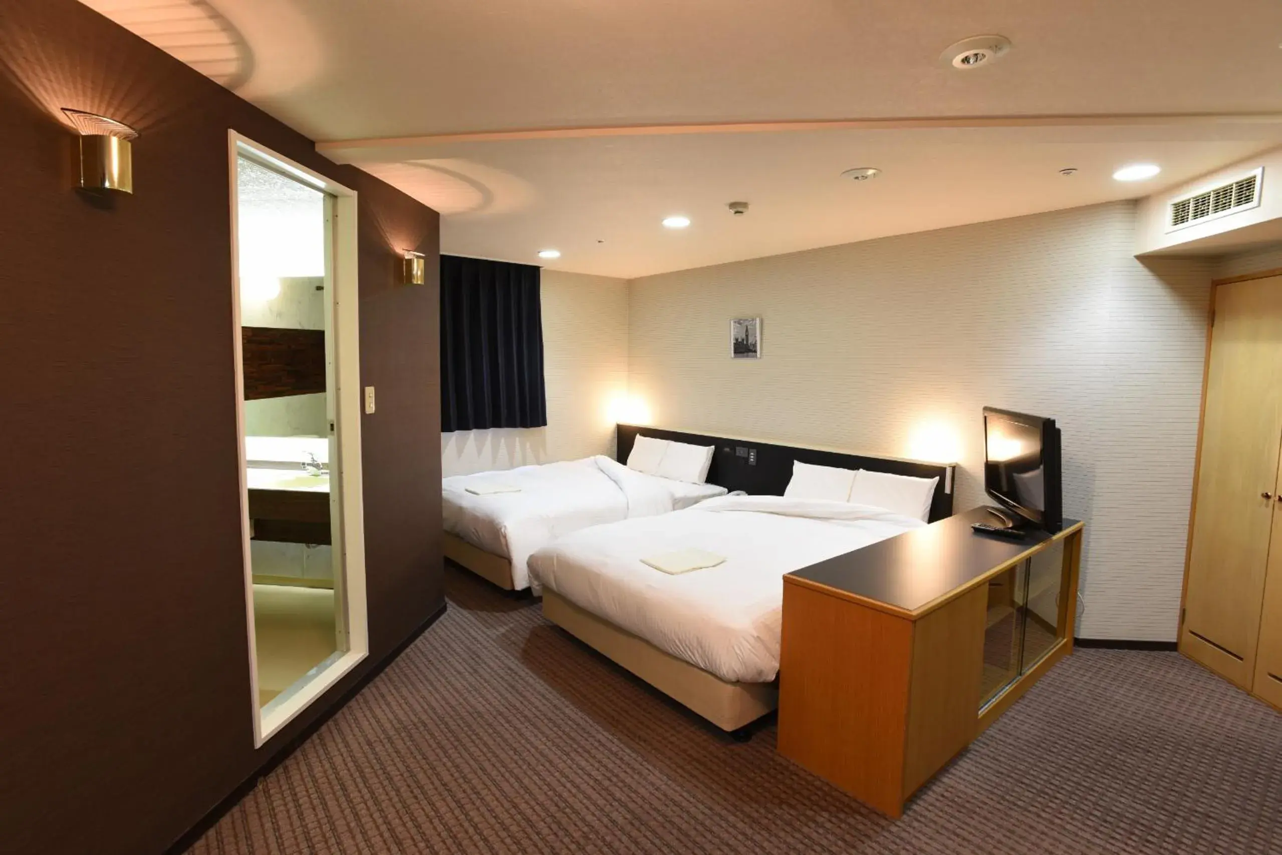 Photo of the whole room, Bed in R Hotels Inn Hokkaido Asahikawa Photo of the whole room, Bed in R Hotels Inn Hokkaido Asahikawa