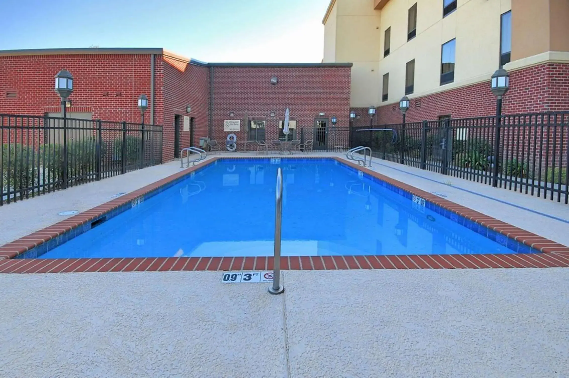 Pool view in Hampton Inn and Suites New Iberia Pool view in Hampton Inn and Suites New Iberia