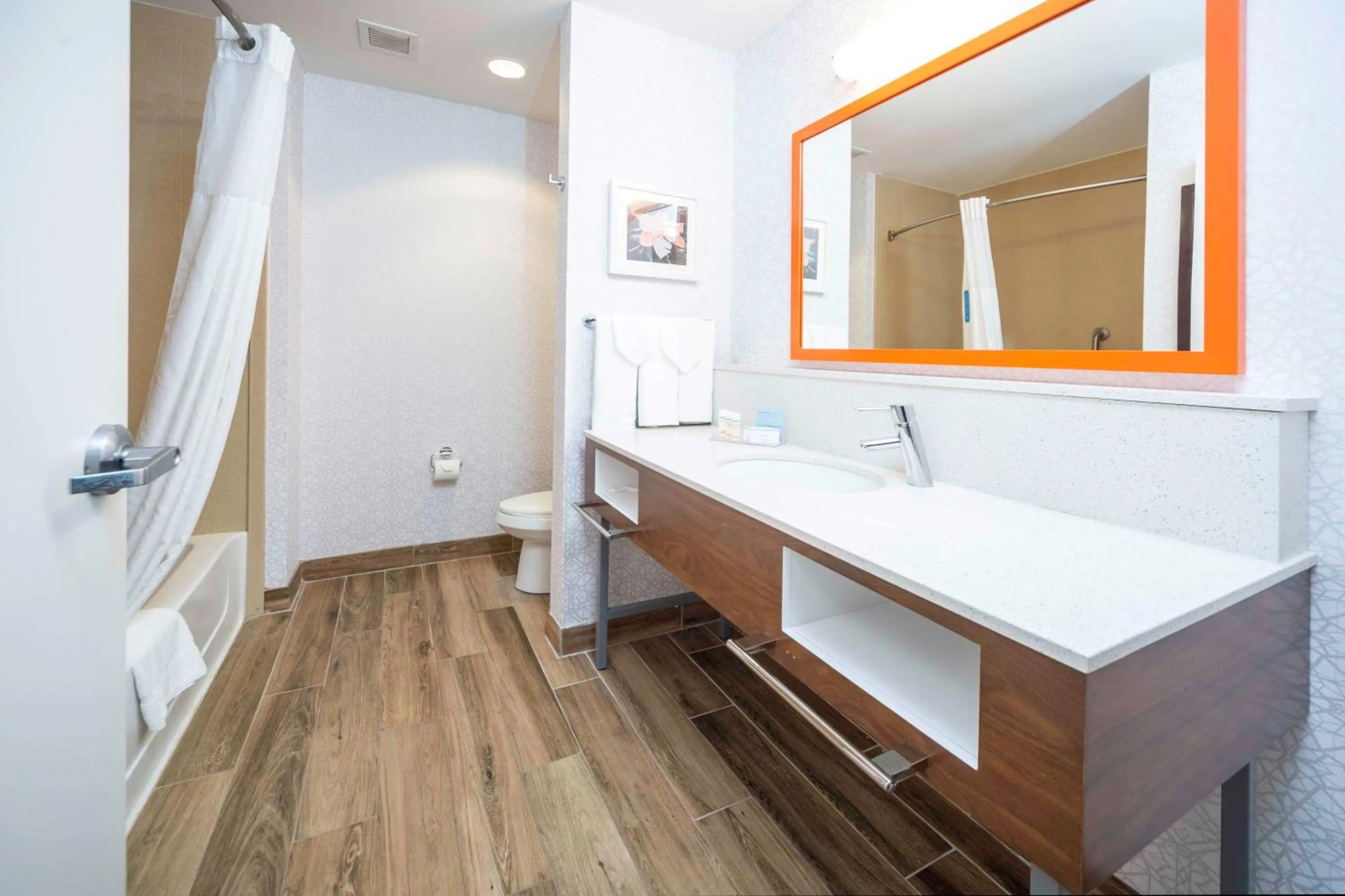 Bathroom in Hampton Inn and Suites New Iberia