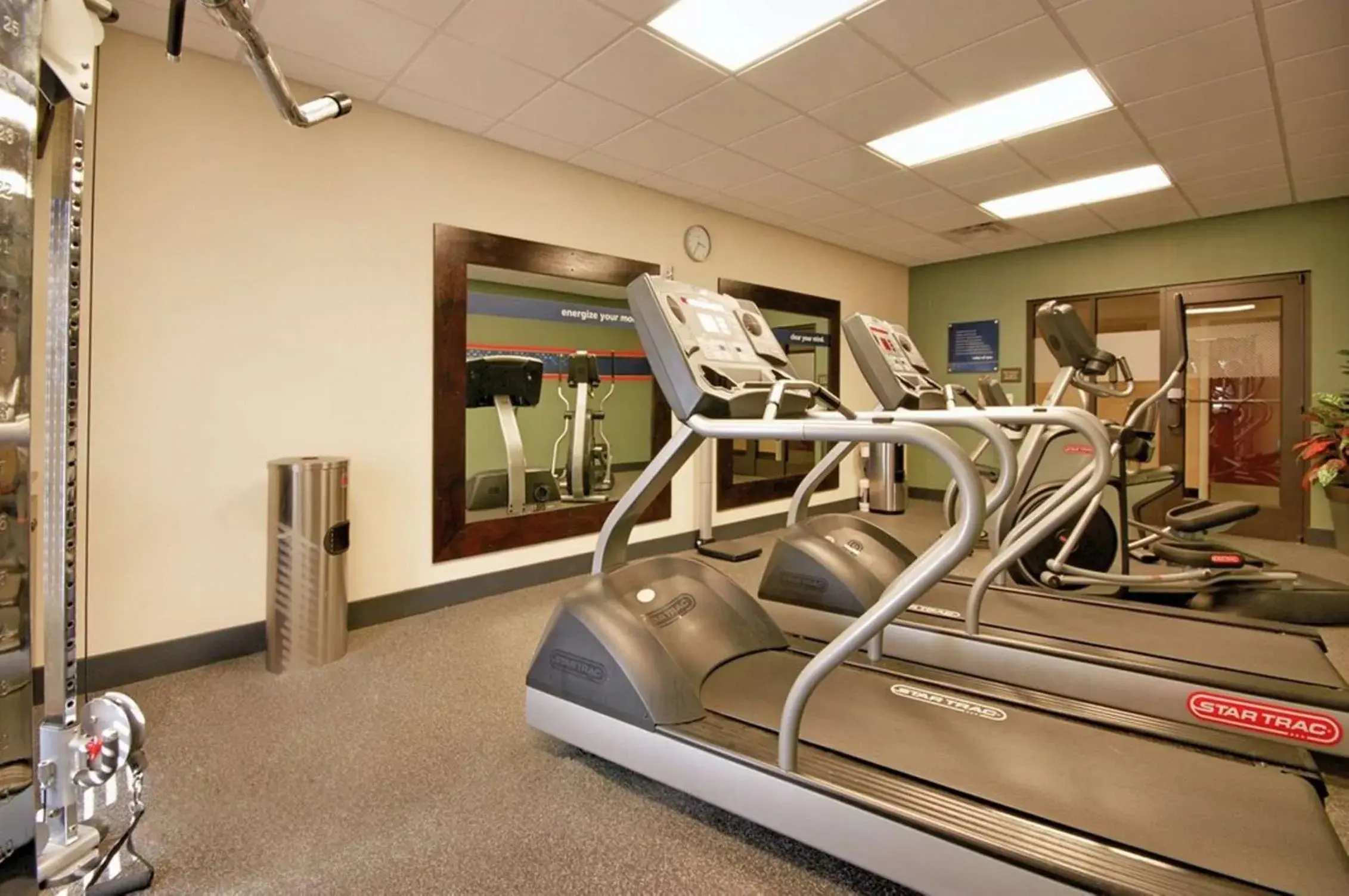 Fitness centre/facilities in Hampton Inn and Suites New Iberia Fitness centre/facilities in Hampton Inn and Suites New Iberia