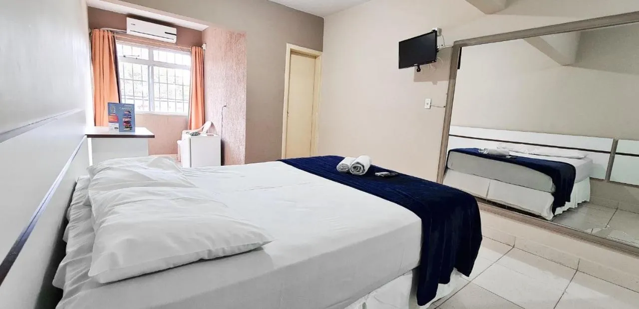 Bedroom, Bed in Hotel Sublime - Pistão Sul - Próximo a Universidade Católica de Brasília