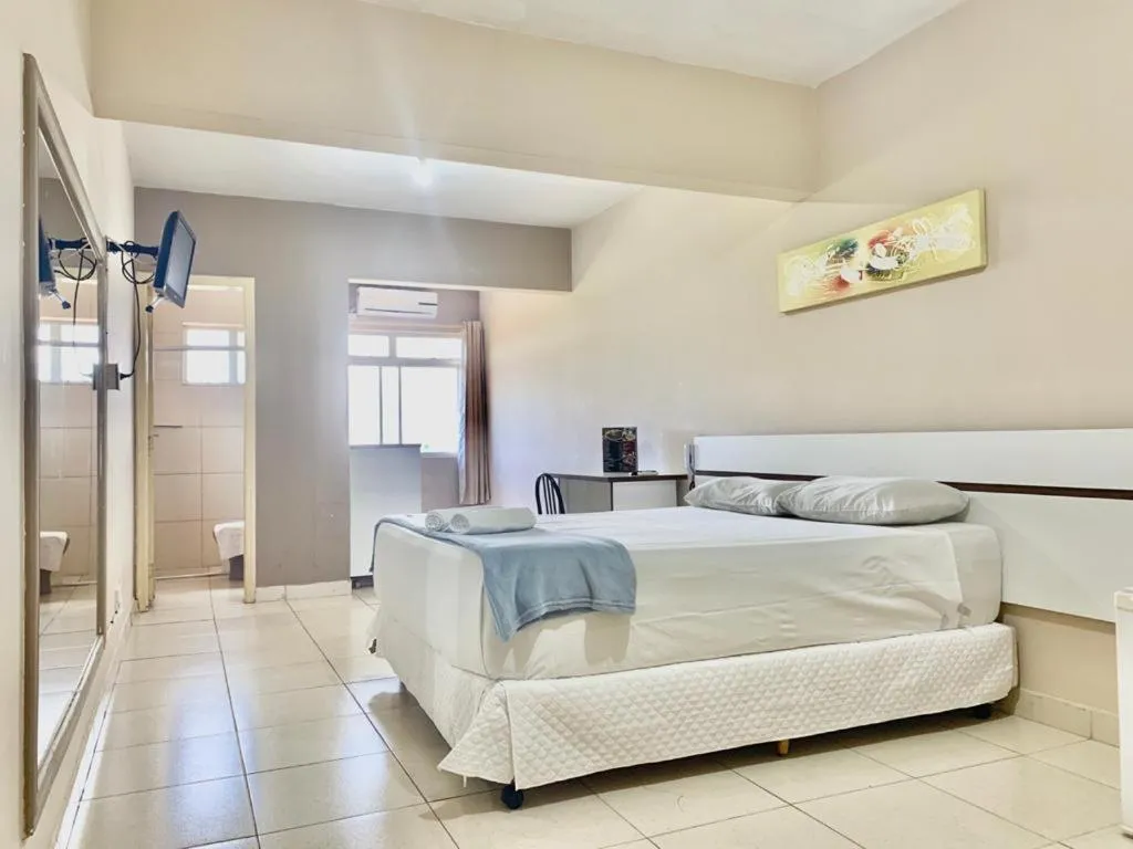 Bedroom, Bed in Hotel Sublime - Pistão Sul - Próximo a Universidade Católica de Brasília