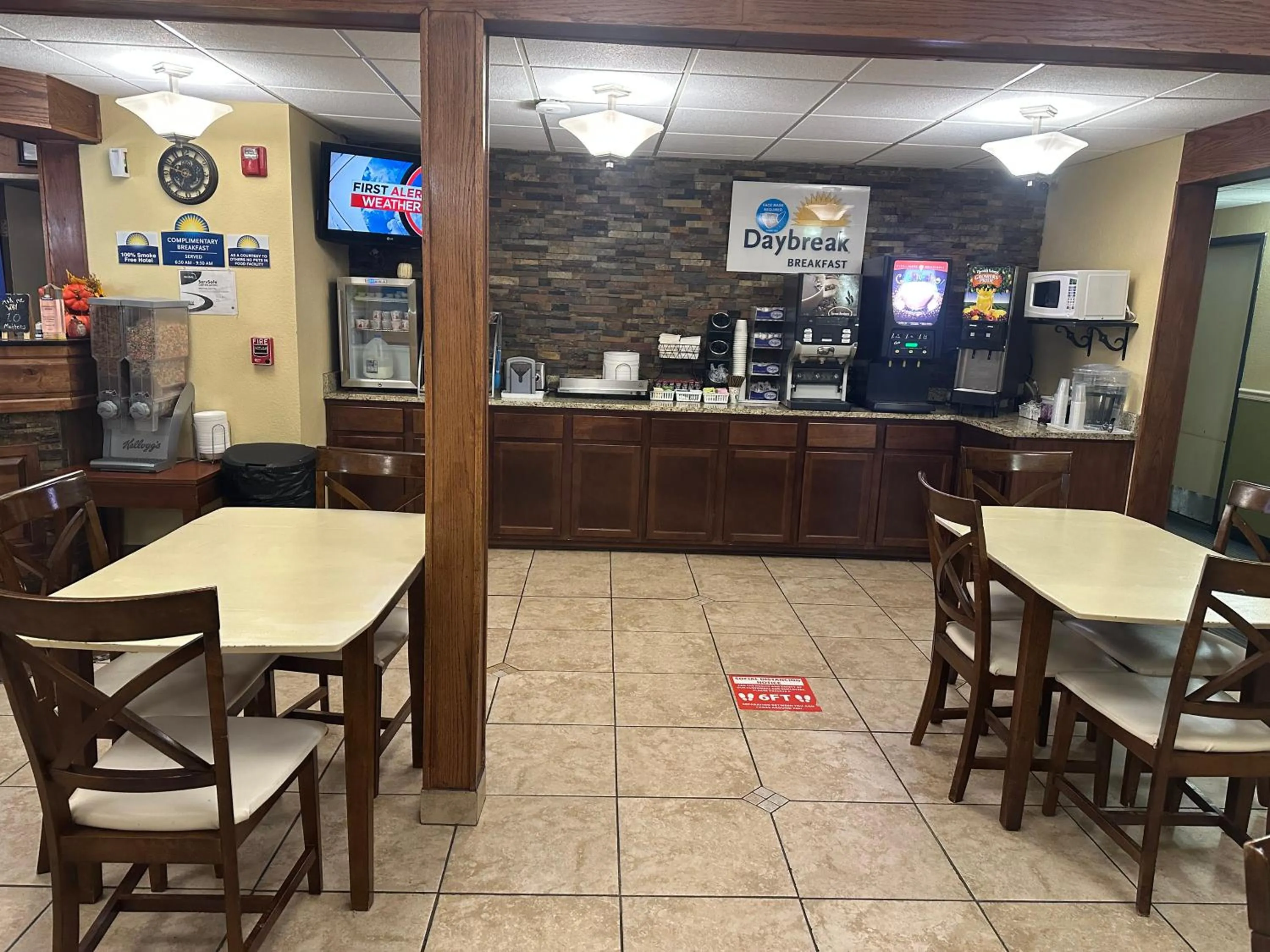 Seating area in Days Inn & Suites by Wyndham Gunnison