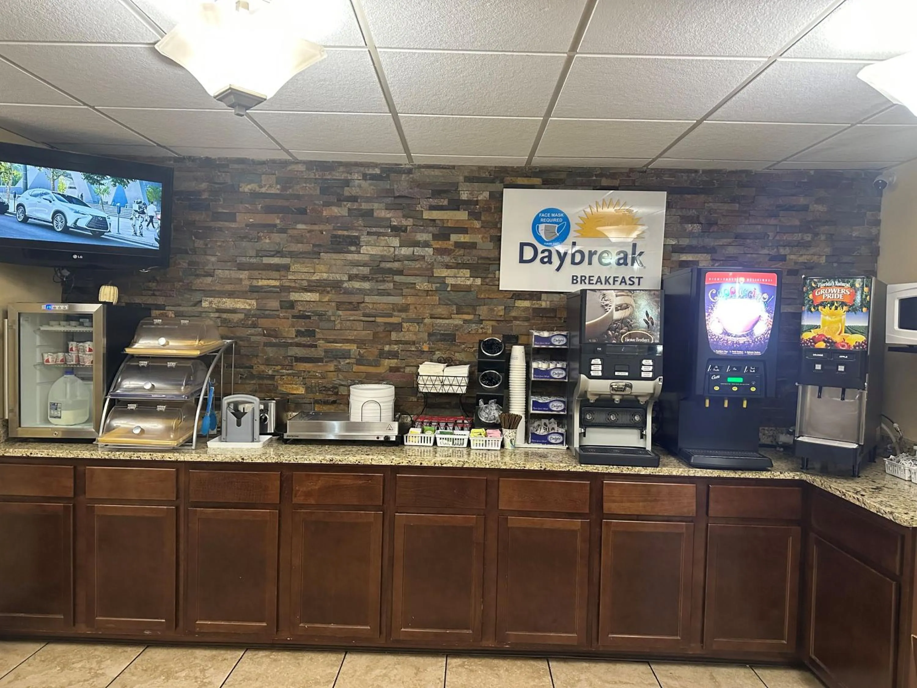 Breakfast in Days Inn & Suites by Wyndham Gunnison