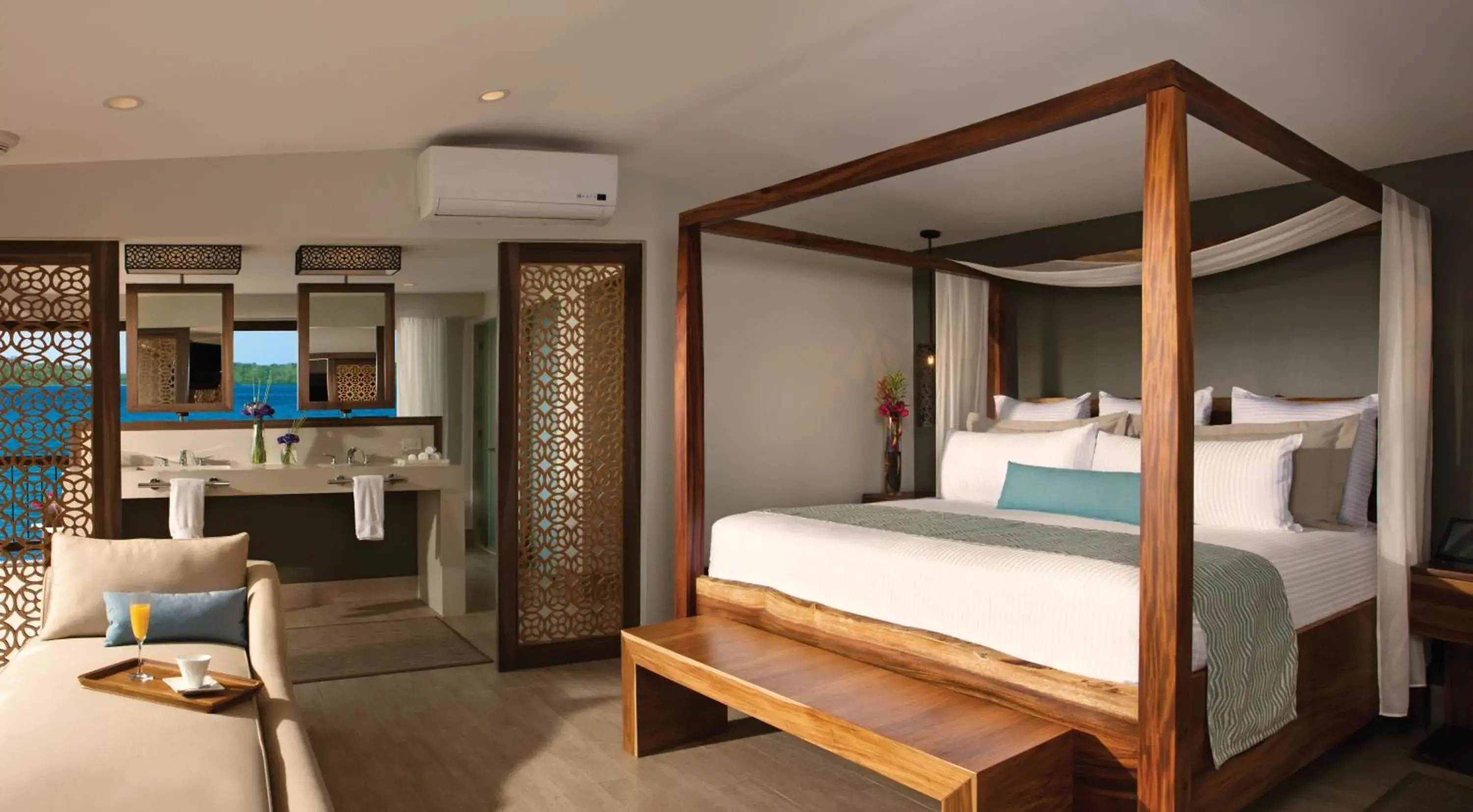 Bedroom, Bed in Secrets Papagayo All Inclusive - Adults Only Bedroom, Bed in Secrets Papagayo All Inclusive - Adults Only