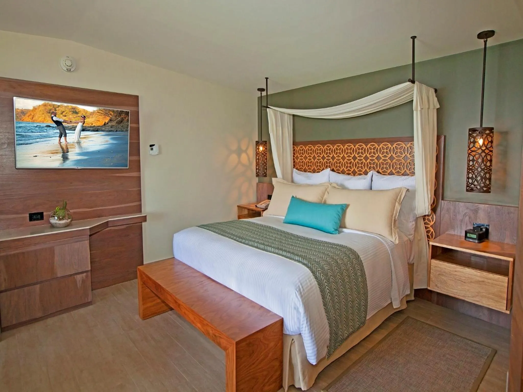 Garden view, Bed in Secrets Papagayo All Inclusive - Adults Only