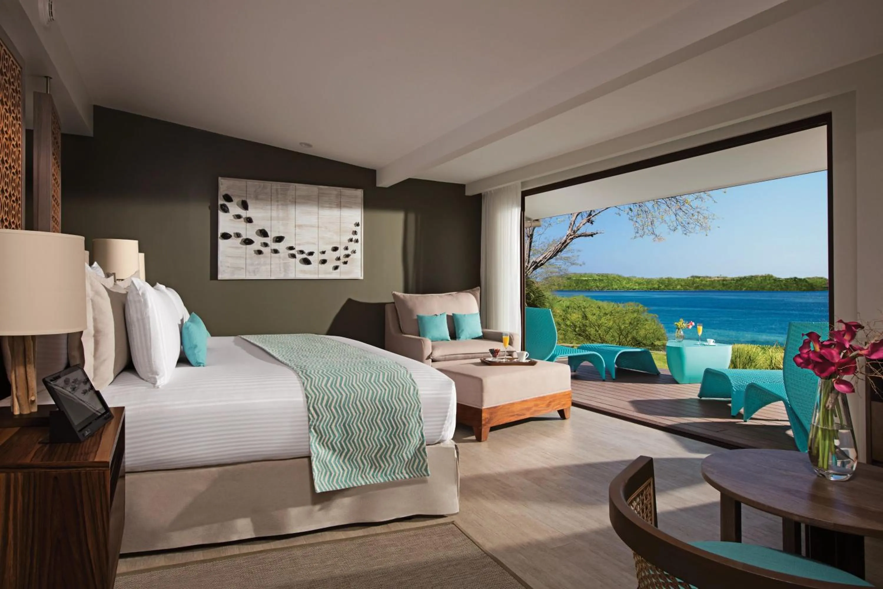 Bedroom in Secrets Papagayo All Inclusive - Adults Only