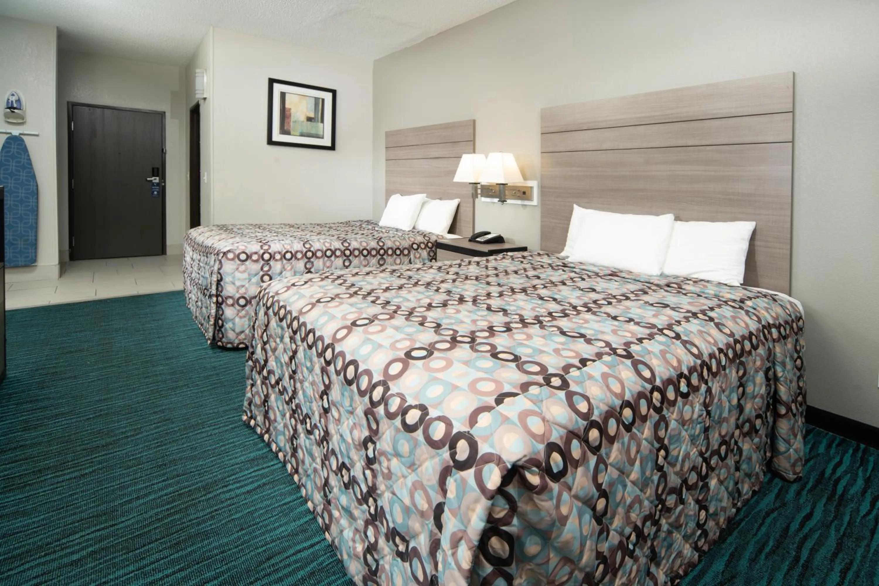 Bed in BridgePointe Advantage by BPhotels