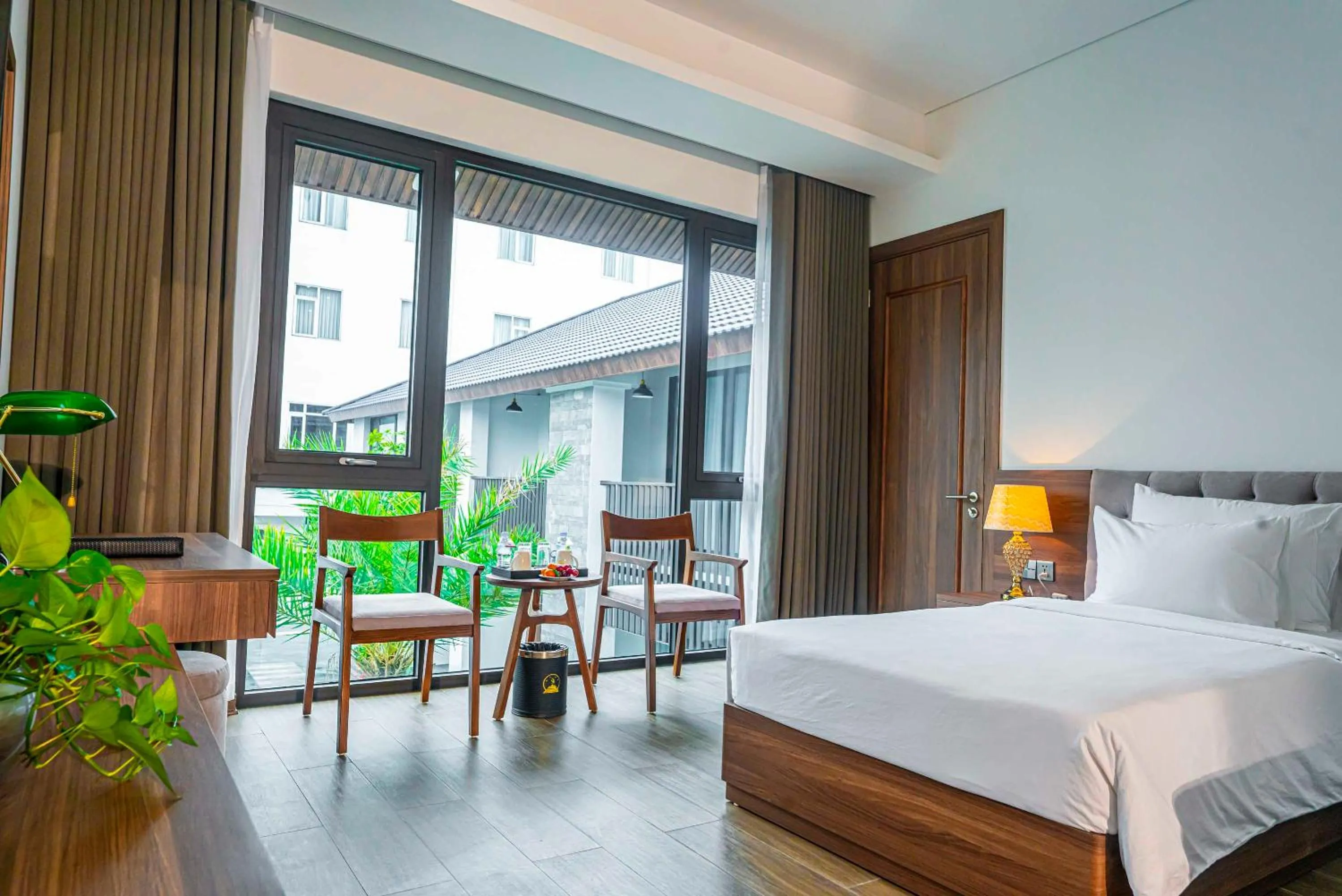 Seating area, Bed in Hoang Son Peace Hotel