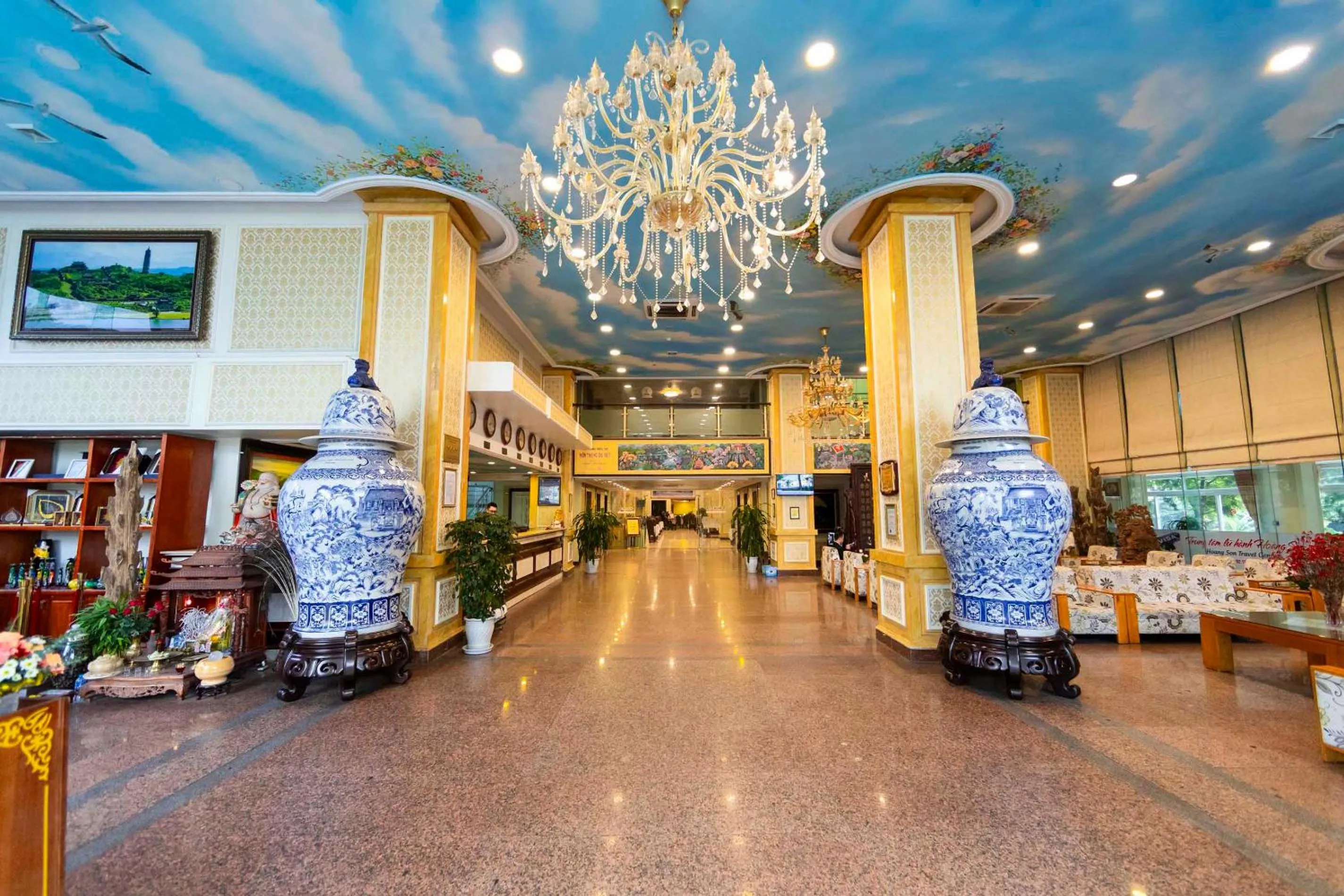 Lobby or reception in Hoang Son Peace Hotel