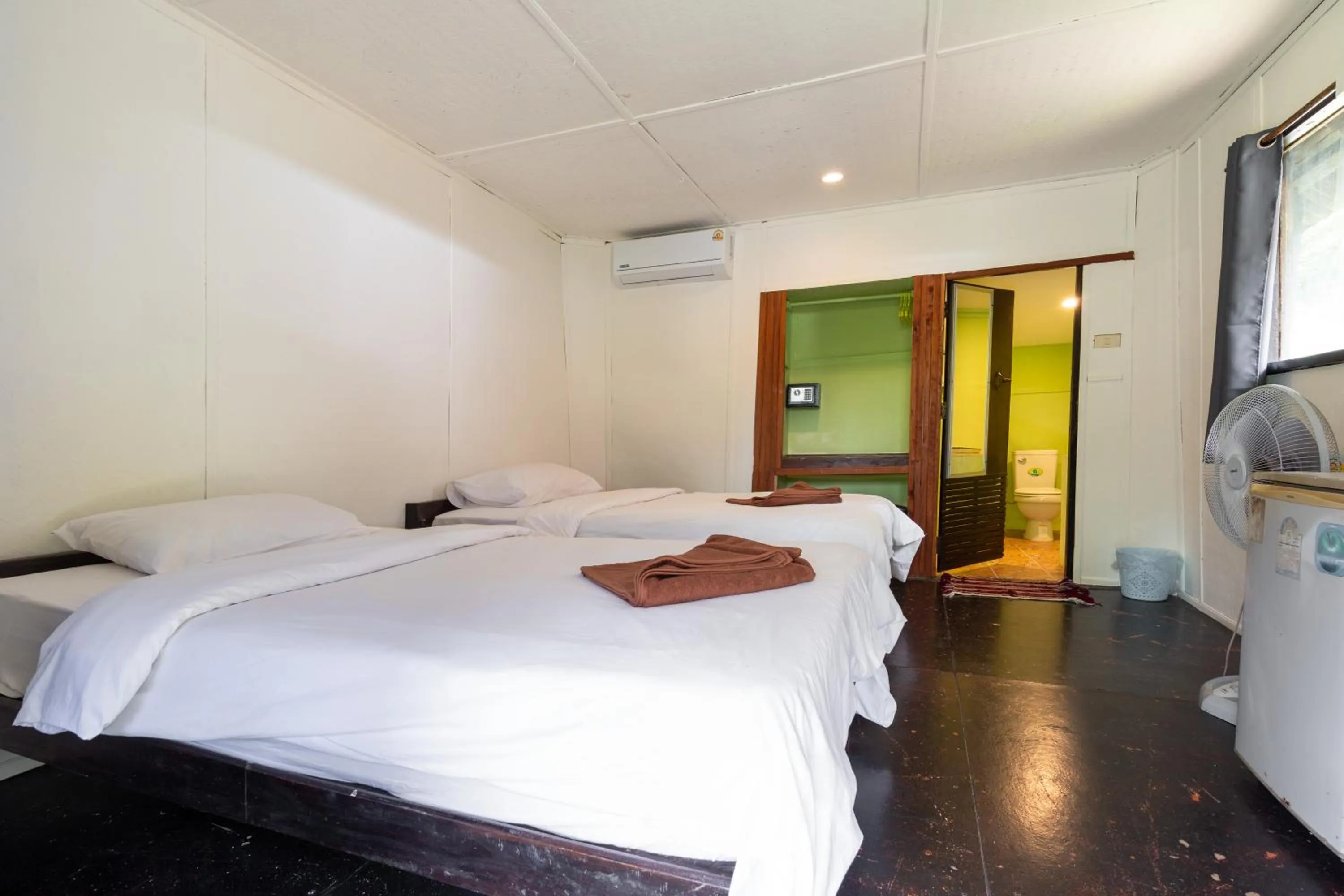 Bed in Mook Lanta Eco Resort