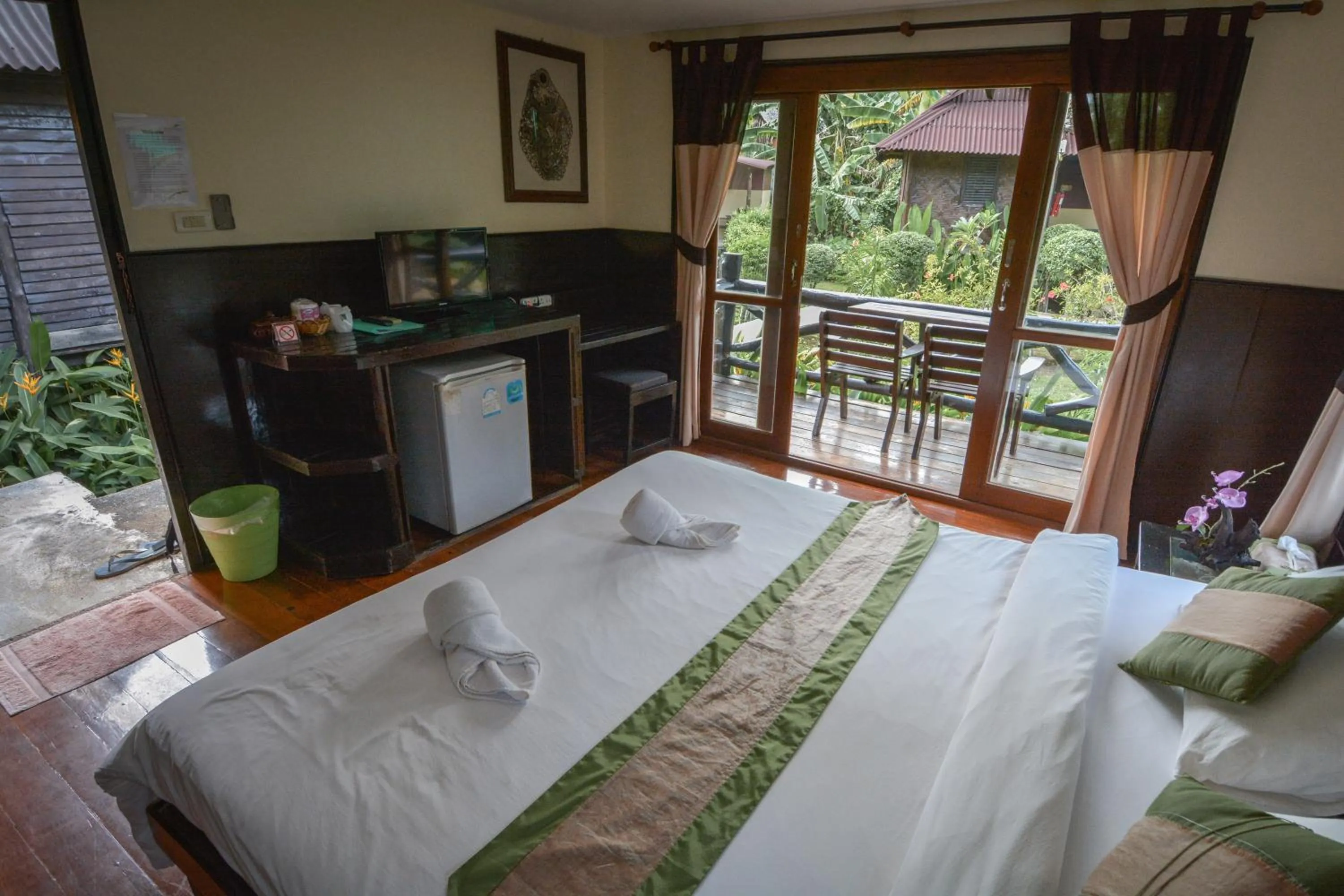 Bed in Mook Lanta Eco Resort