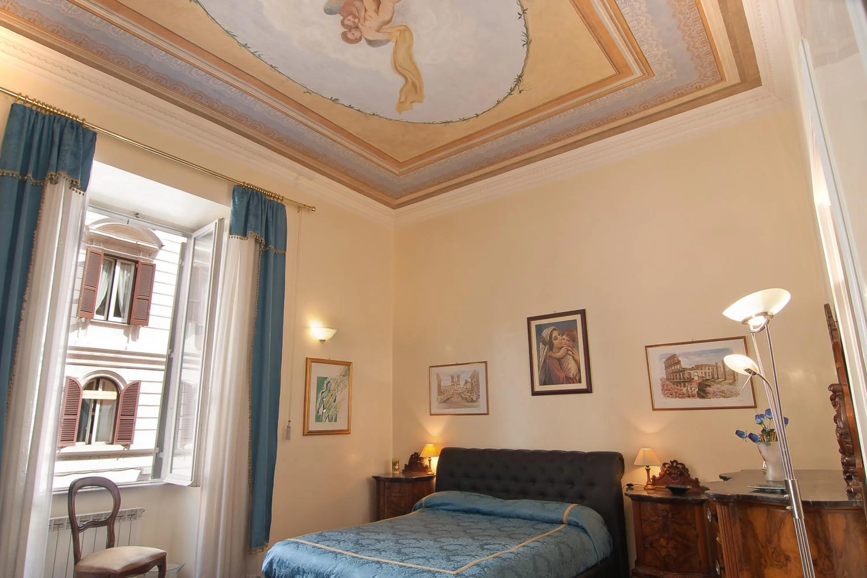 Bedroom in Alla Dolce Vita Roma Centro