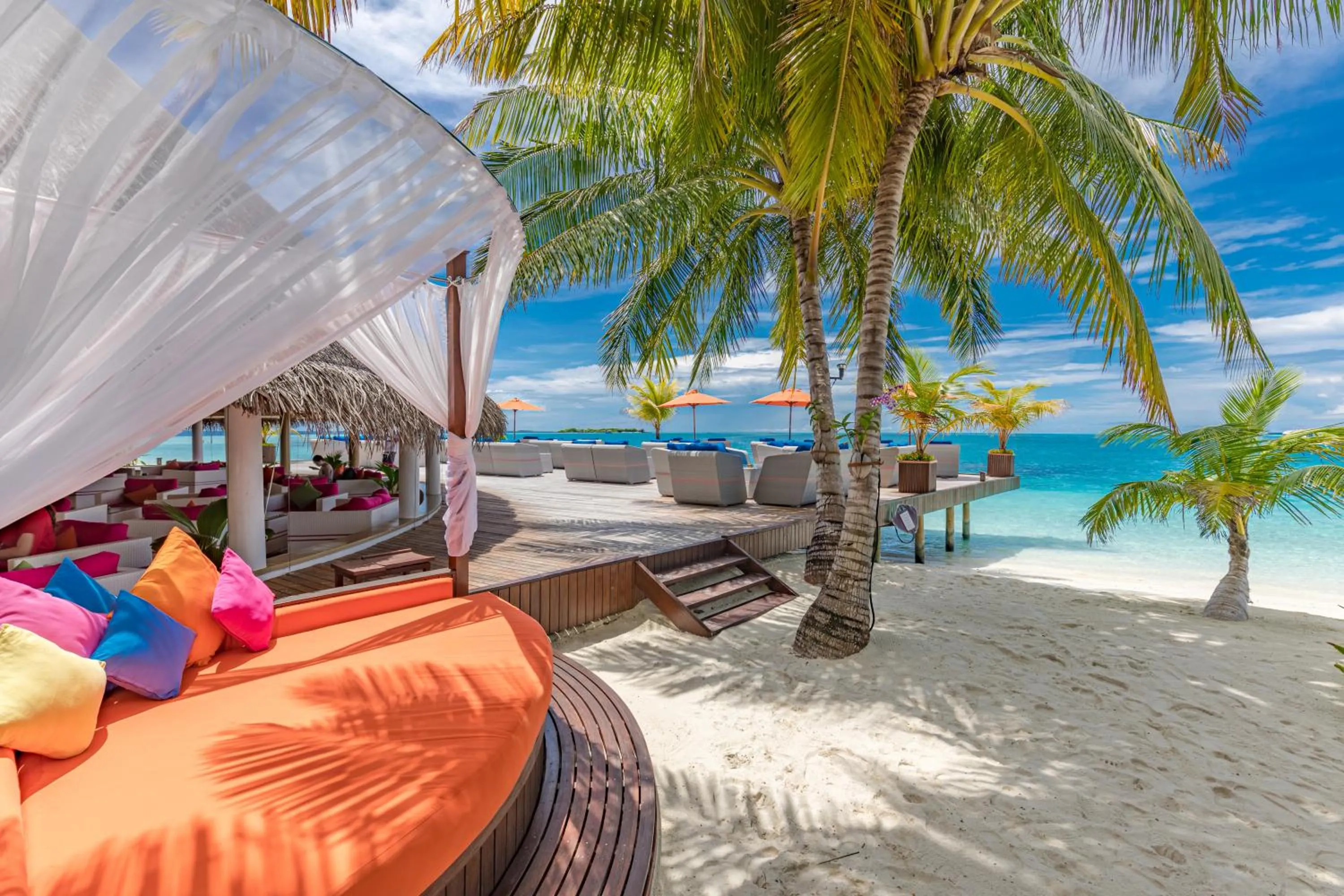 Restaurant/places to eat in Sun Siyam Vilu Reef with Free Transfer