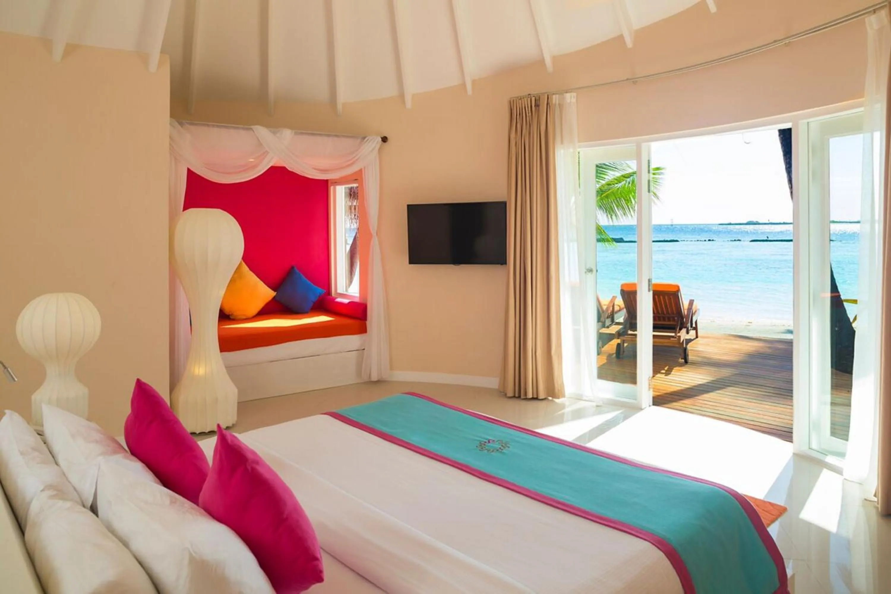 Bedroom, Bed in Sun Siyam Vilu Reef with Free Transfer