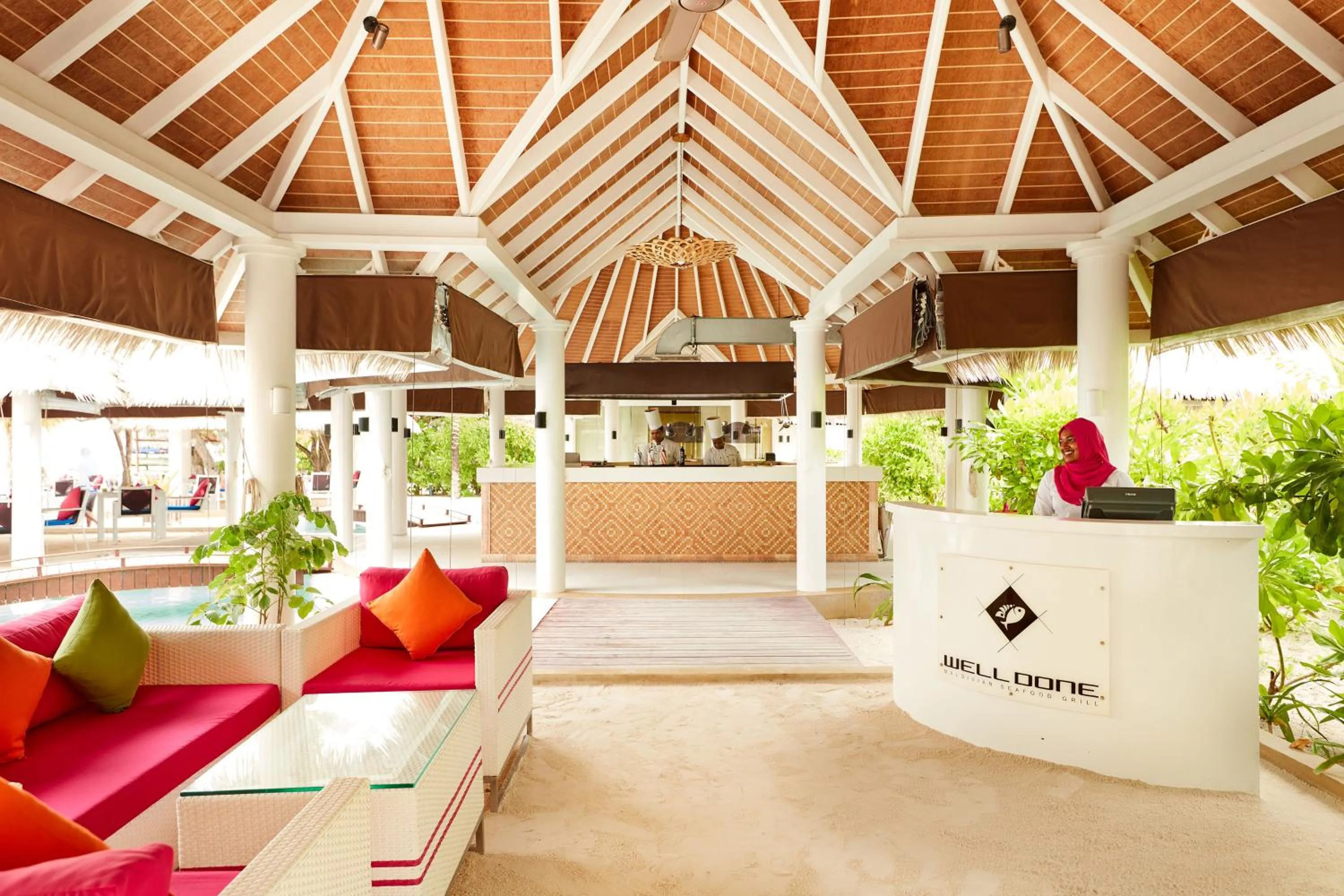 Restaurant/places to eat in Sun Siyam Vilu Reef with Free Transfer